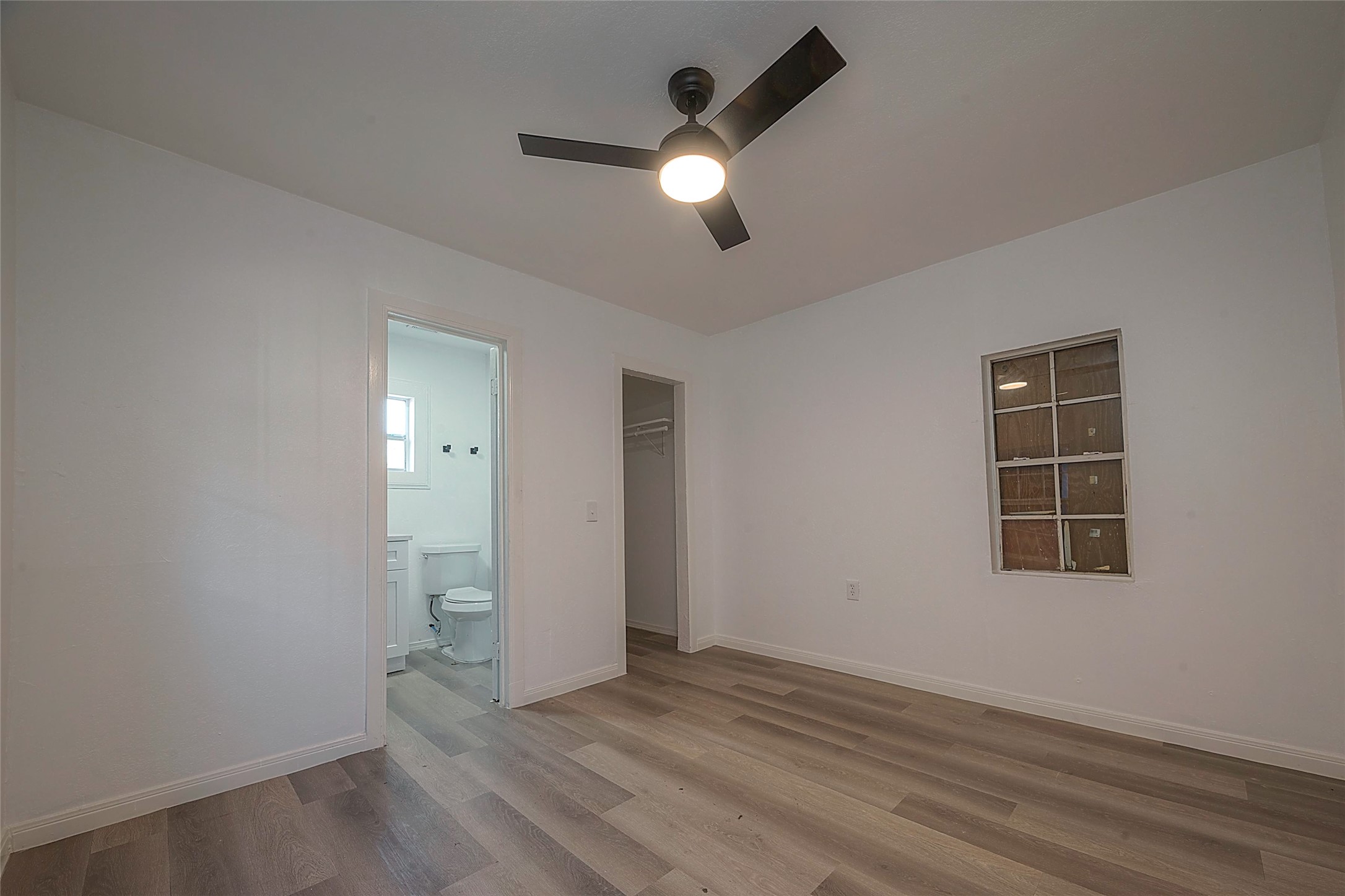 3320 Hays Street B Property Photo 10