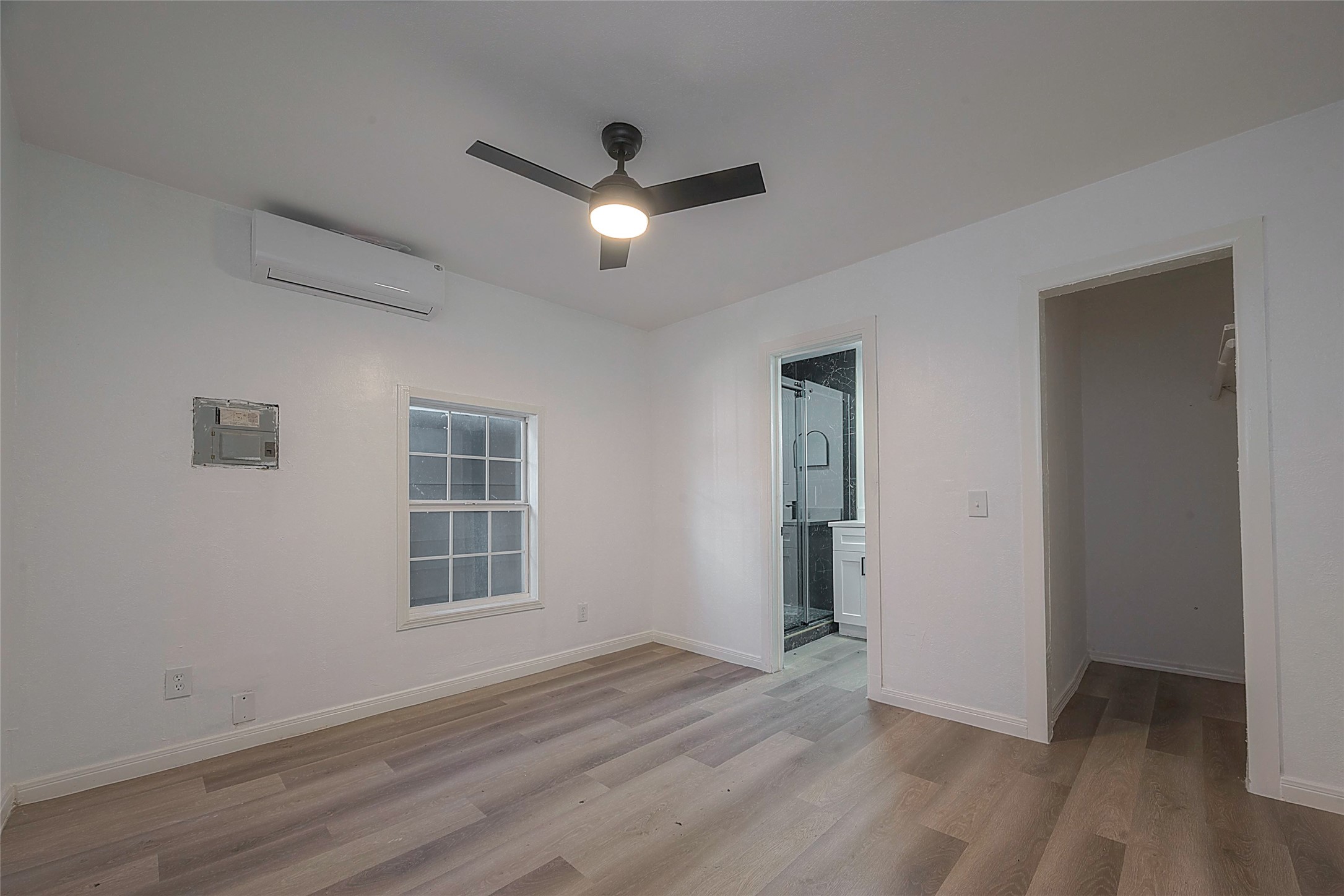 3320 Hays Street B Property Photo 11