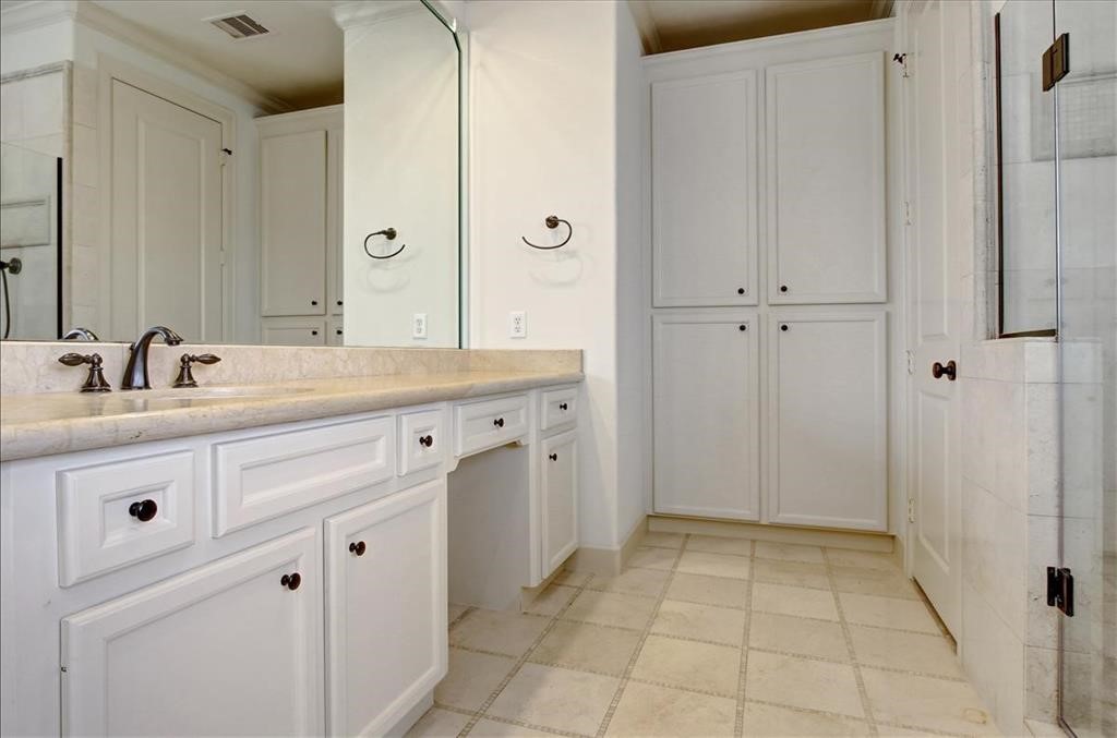 2318 Welch Street Property Photo 25