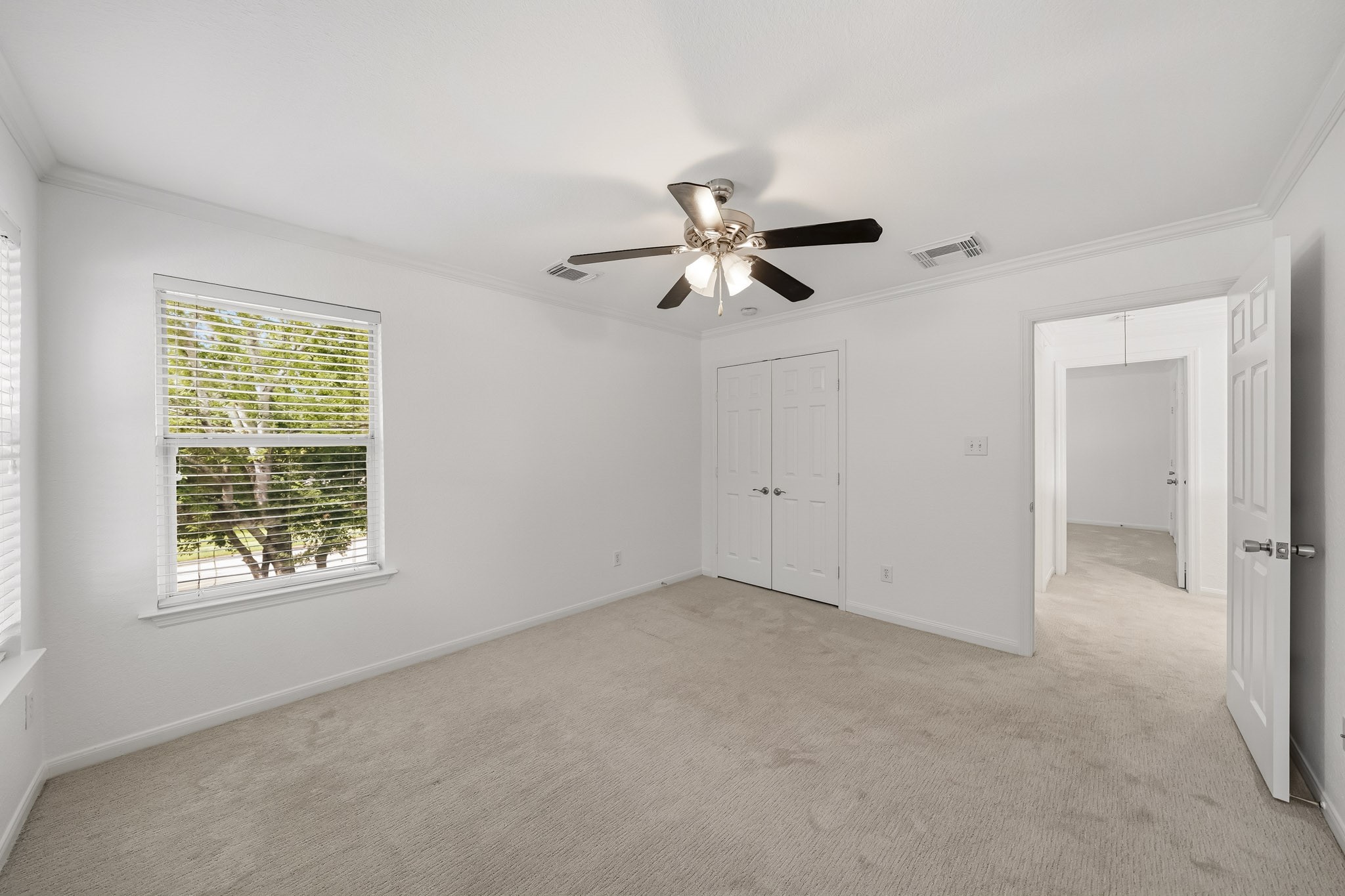 8903 Silent Willow Lane Property Photo 37