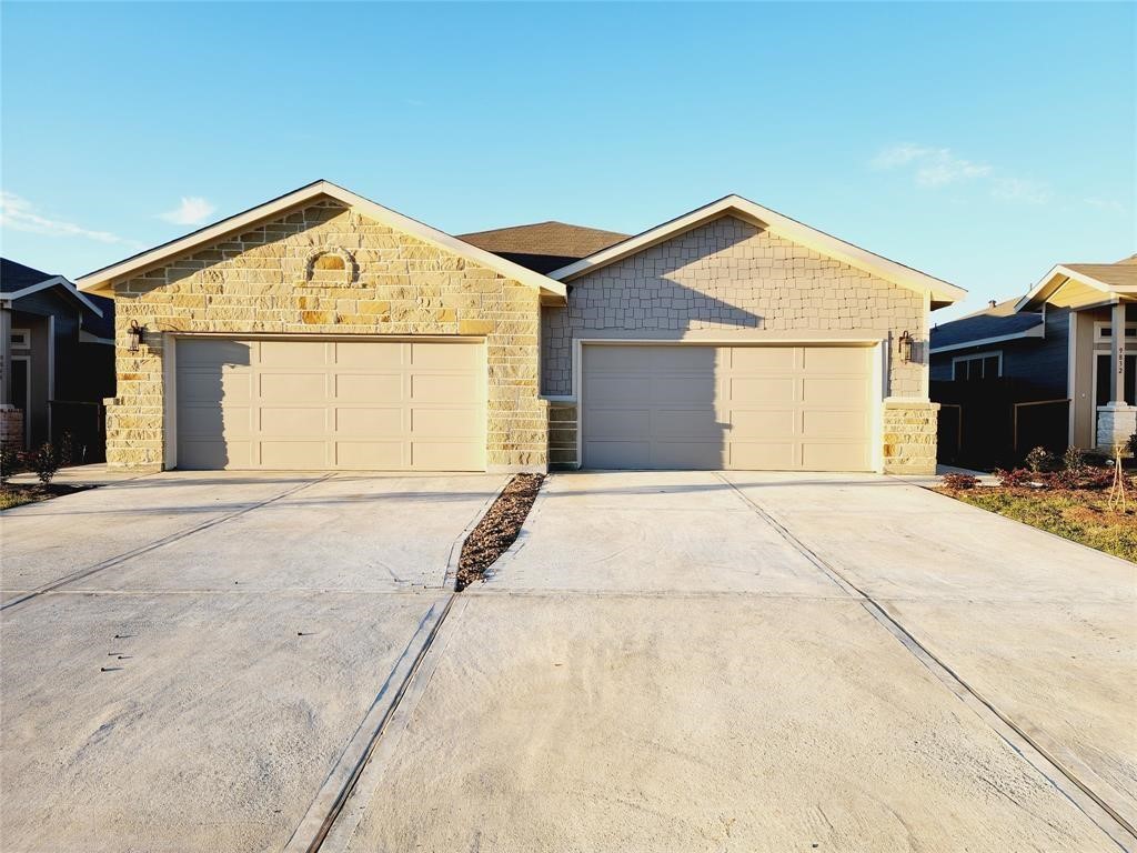 9840 Grosbeak Lane Property Photo 1