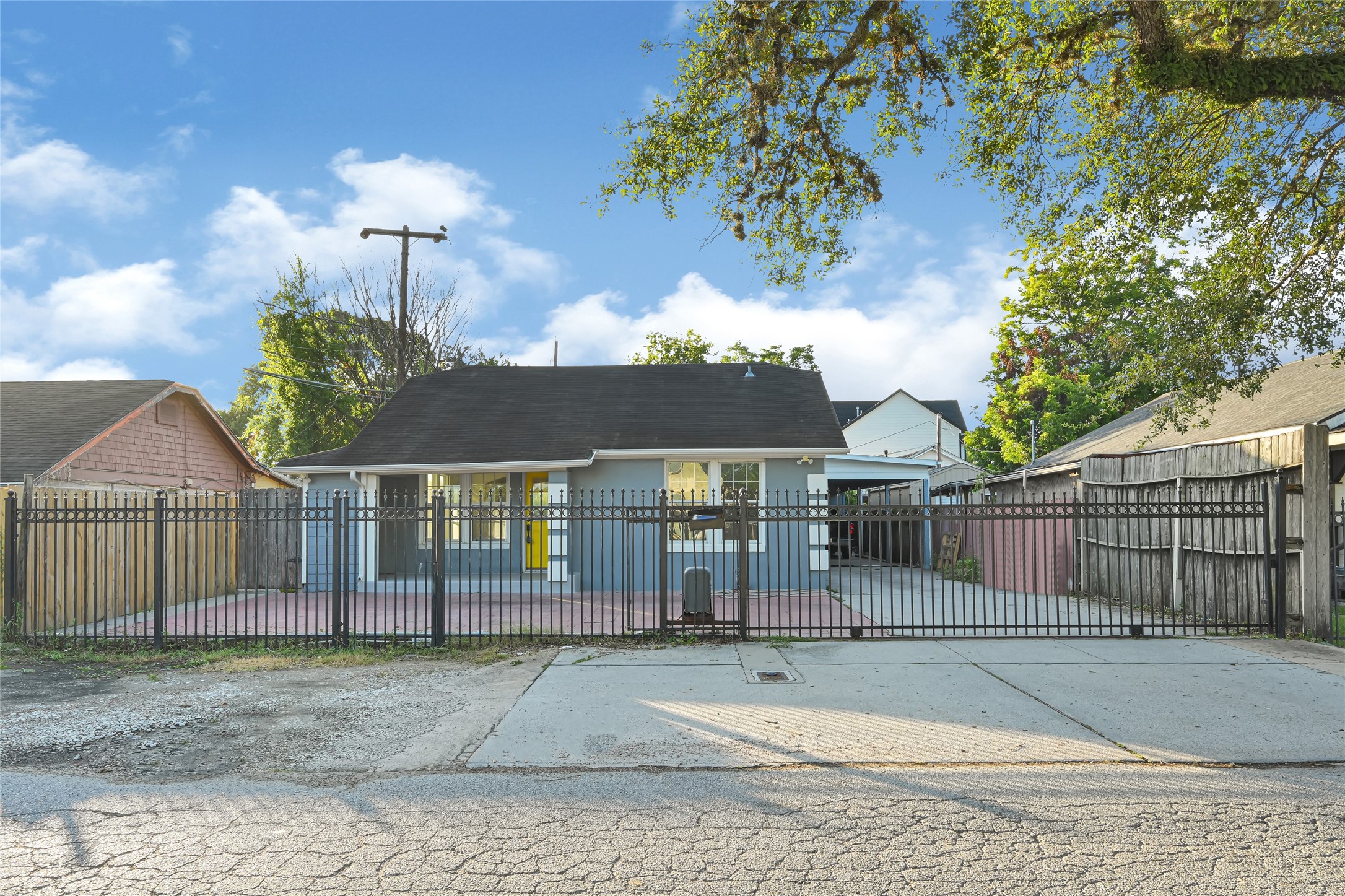 2331 Delafield Street A Property Photo 2