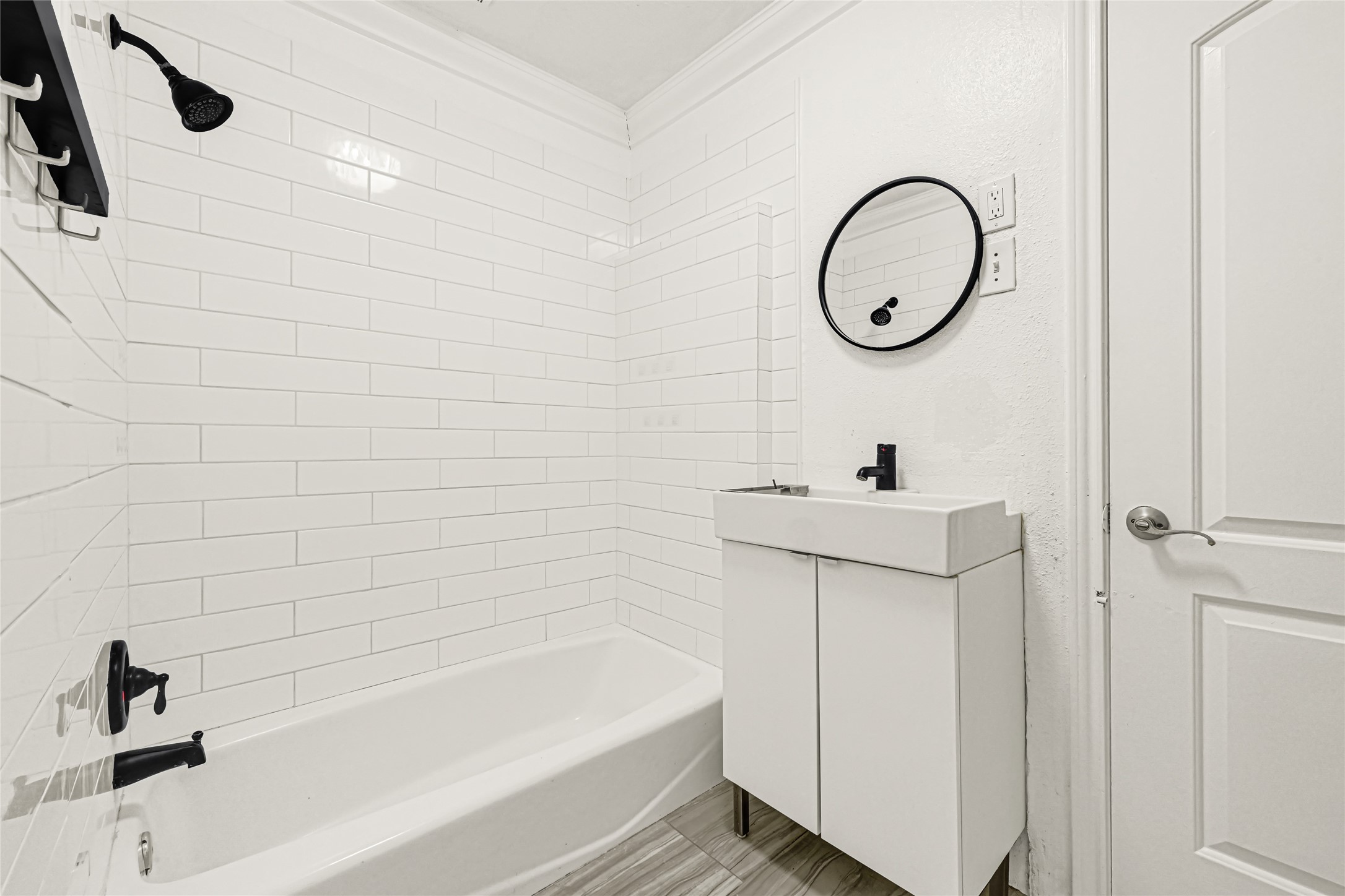 2331 Delafield Street A Property Photo 12