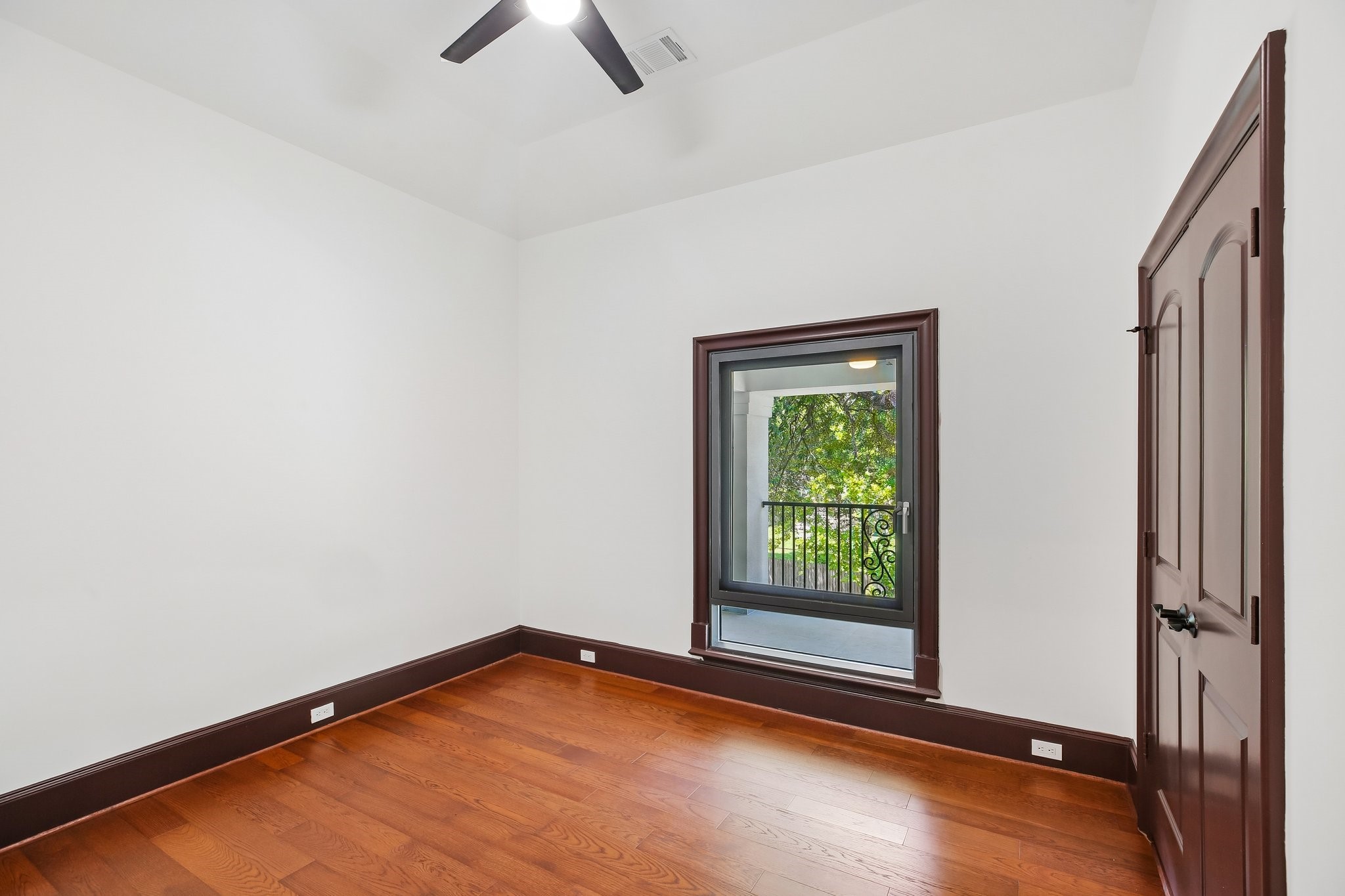 4839 Jason Street Property Photo 36