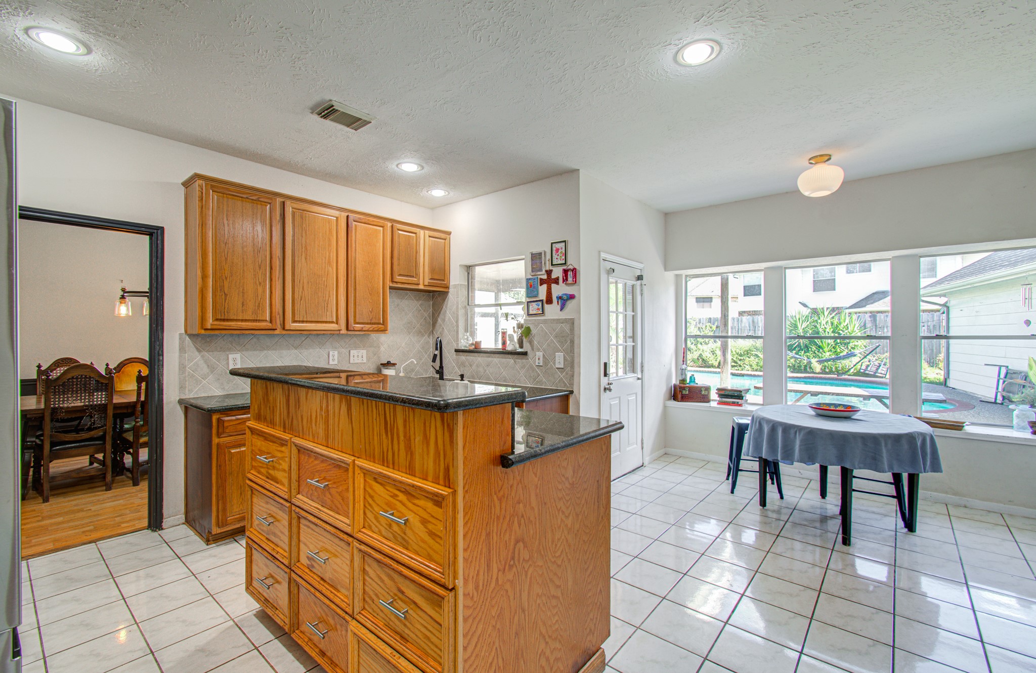 2514 Sand Castle Court Property Photo 7