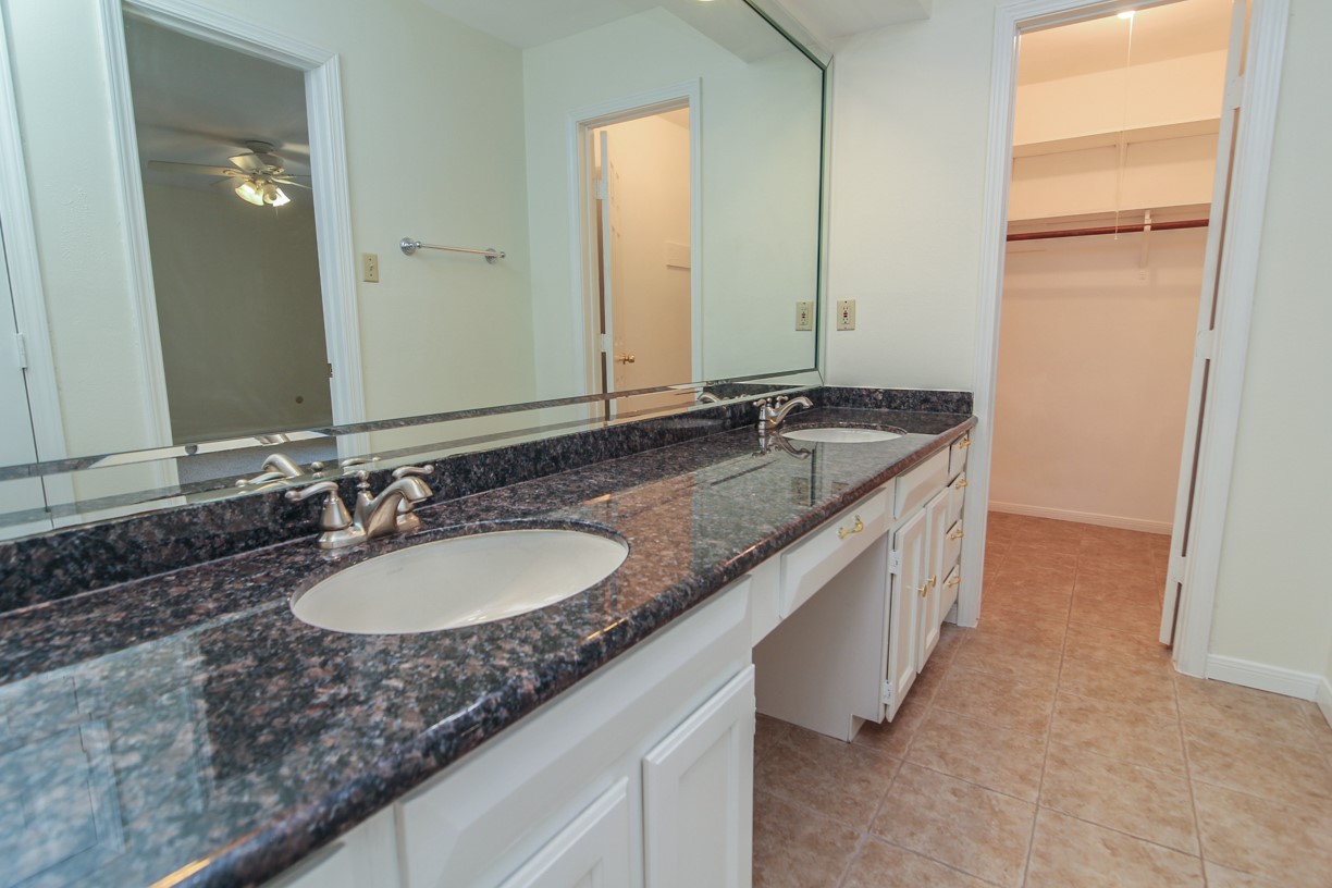 14209 Lost Meadow Lane Property Photo 8