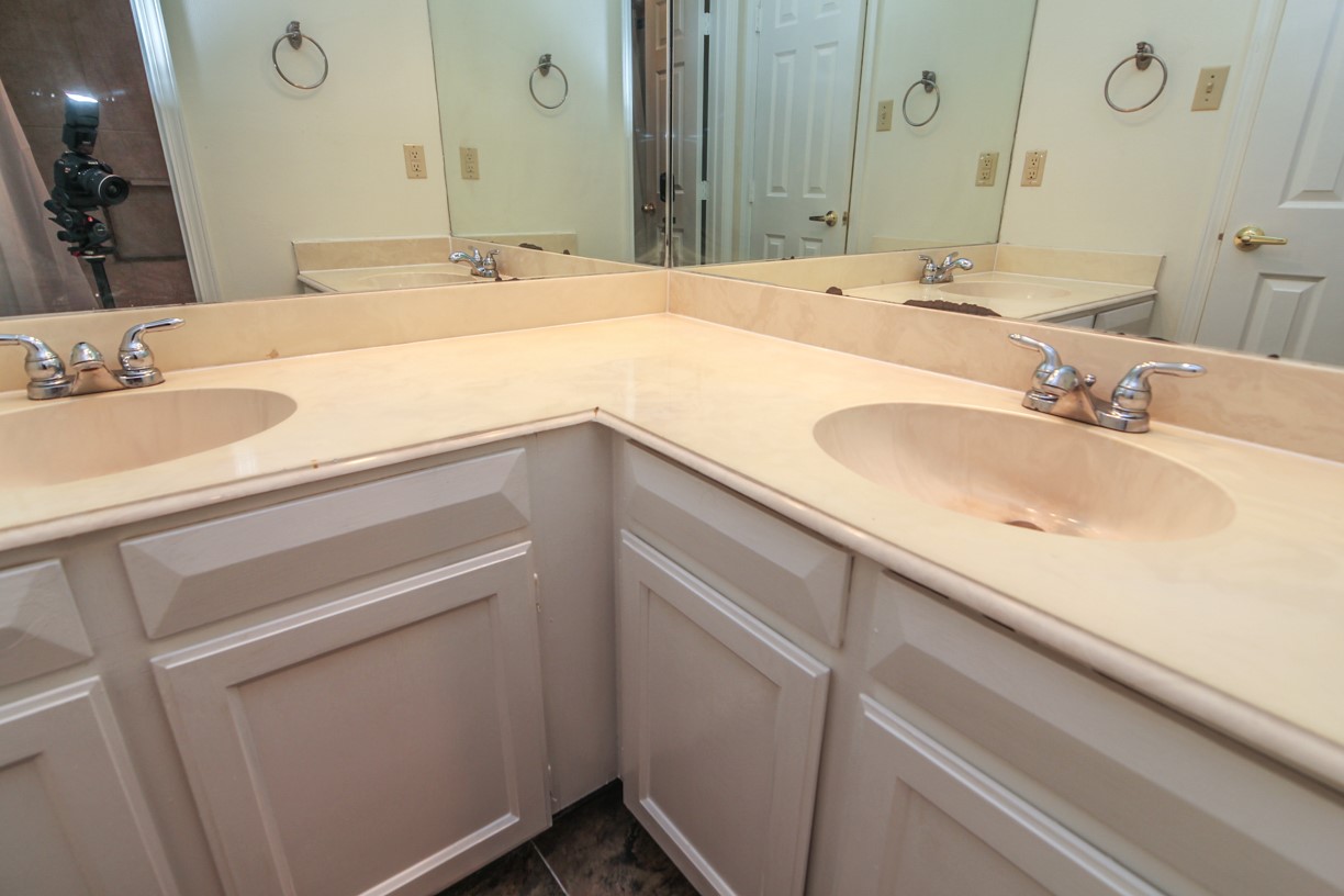 14209 Lost Meadow Lane Property Photo 10