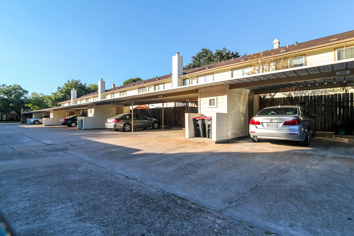 14209 Lost Meadow Lane Property Photo 14