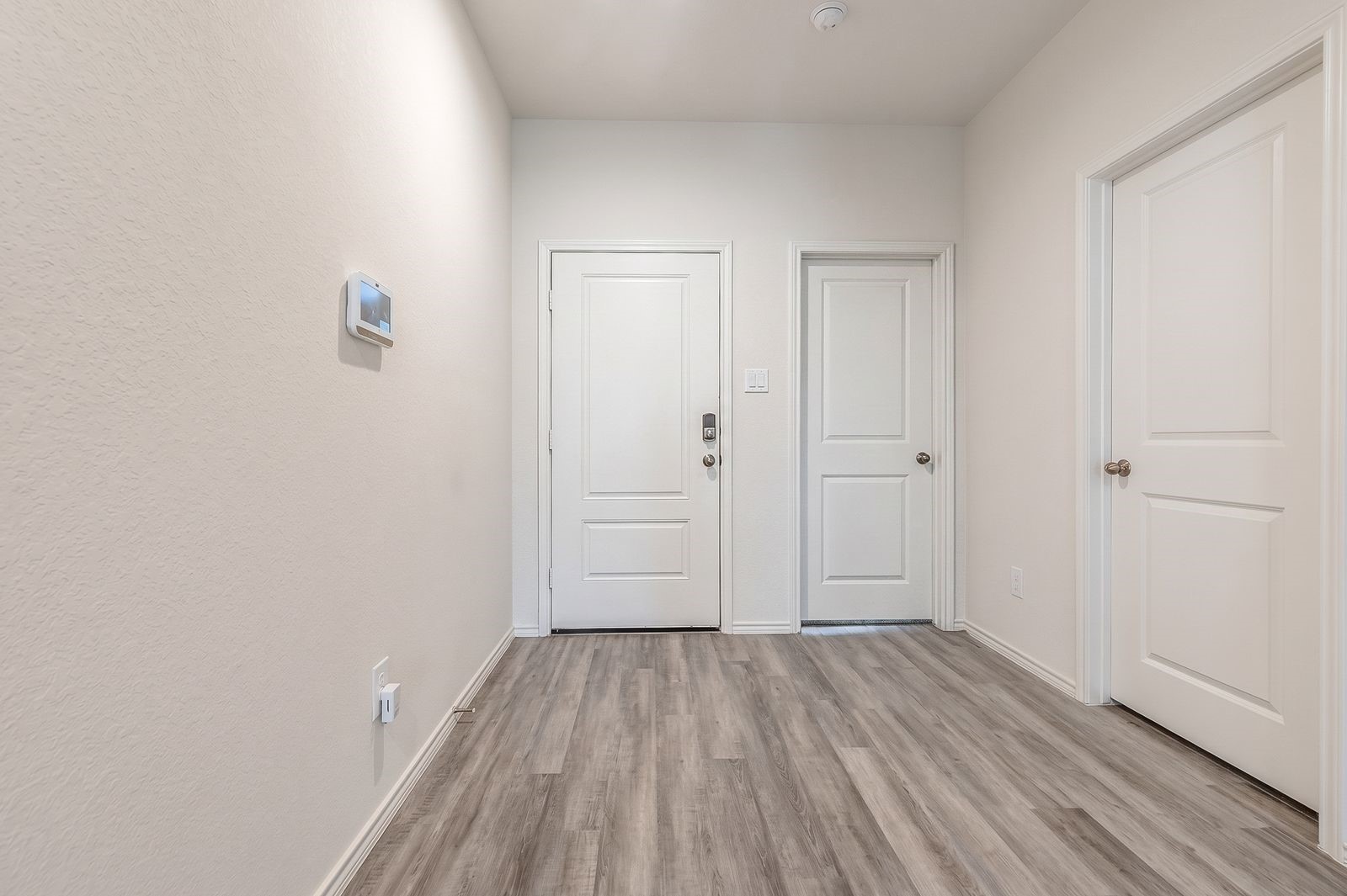 4243 Brinkworth Drive Property Photo 8