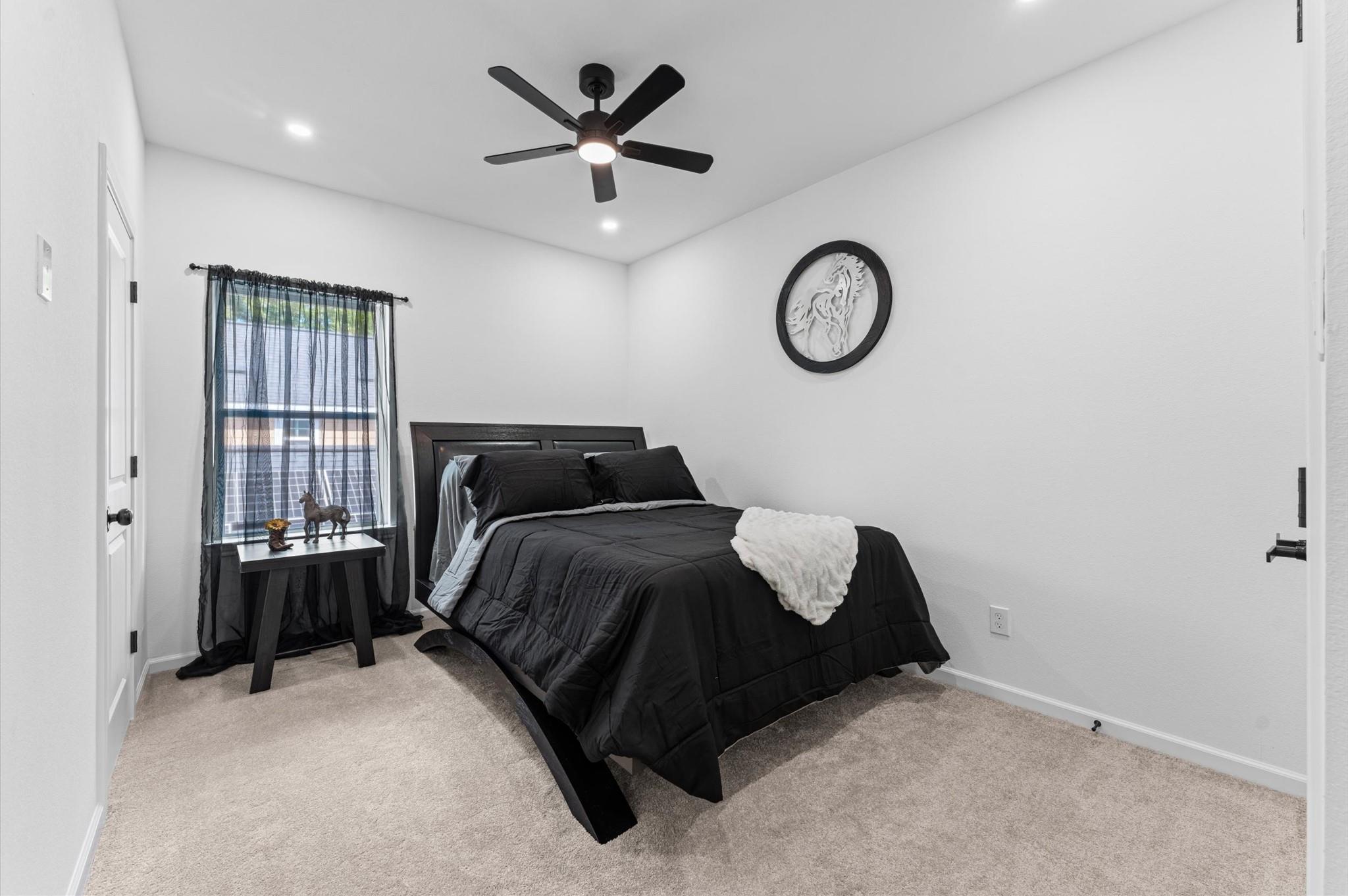 8132 Sunnyhill Street, Houston Tx 77088 Property Photo 16