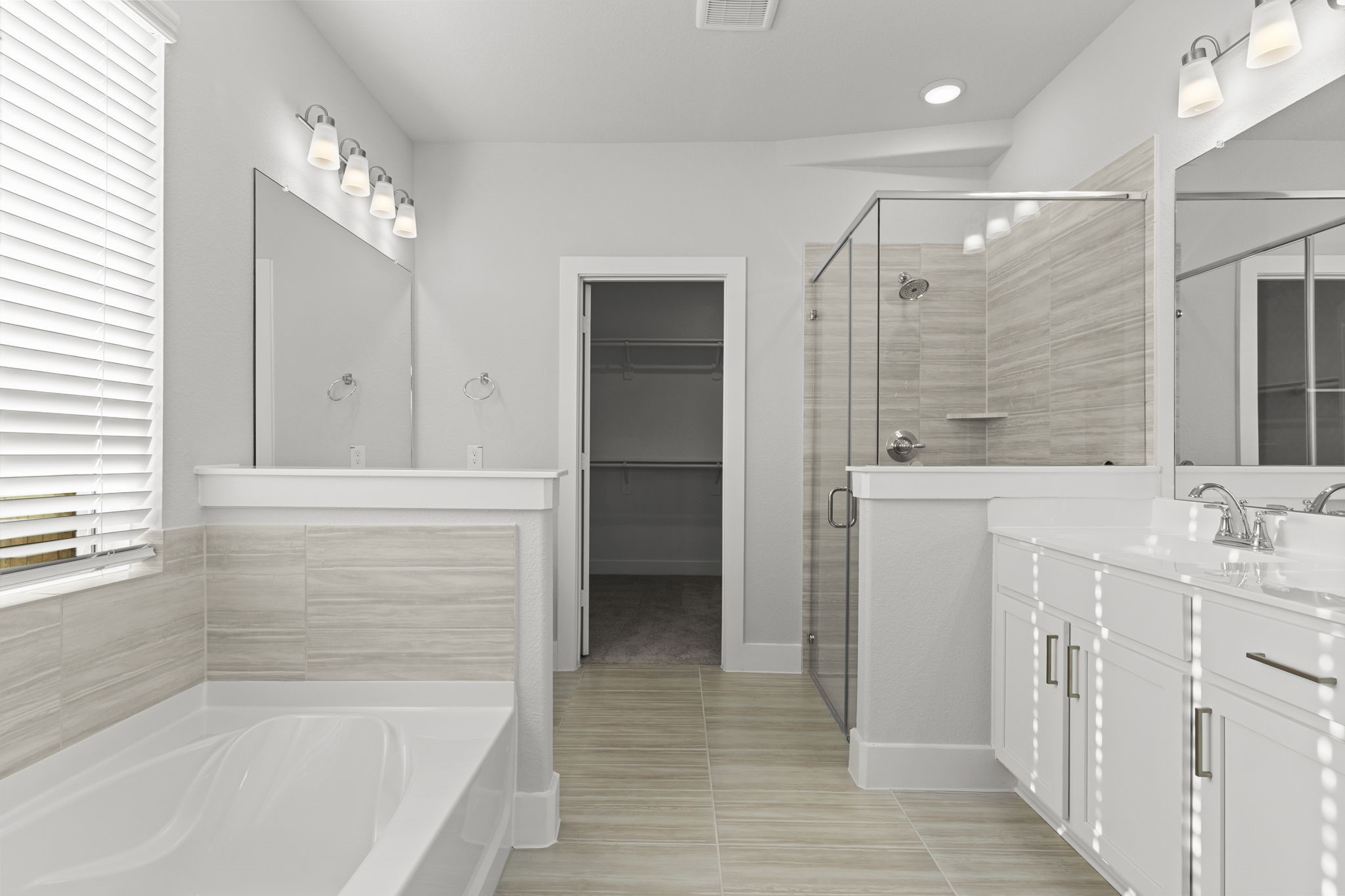 2453 Seaglass Terrace Drive Property Photo 19
