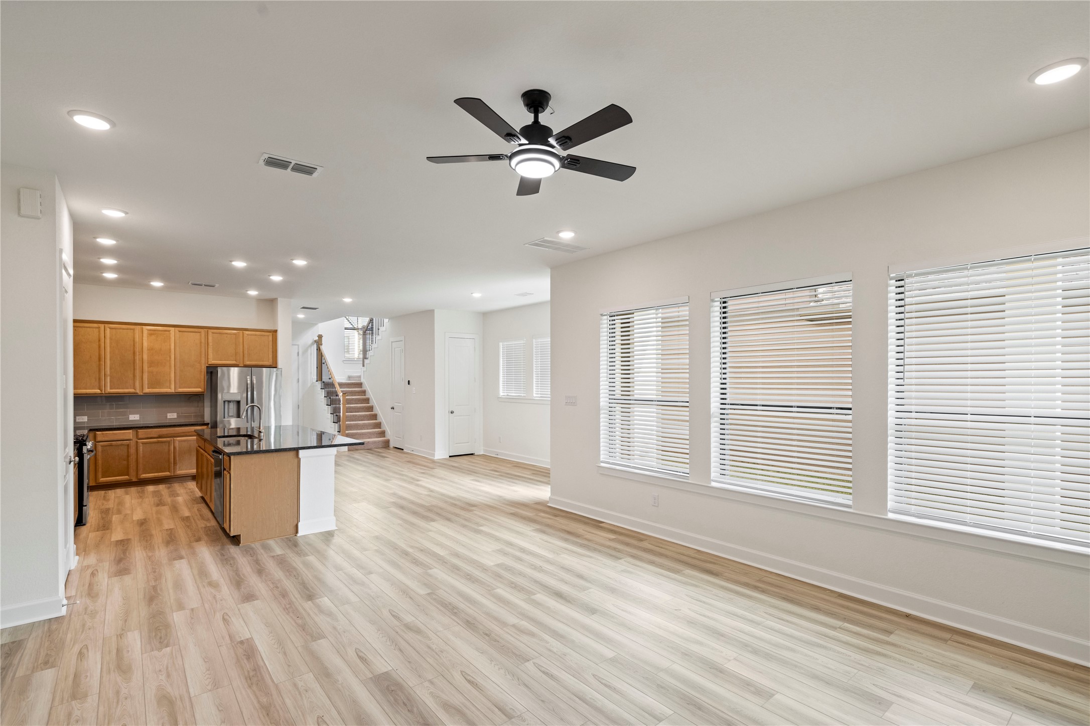 1511 Emma Lake Drive Property Photo 6
