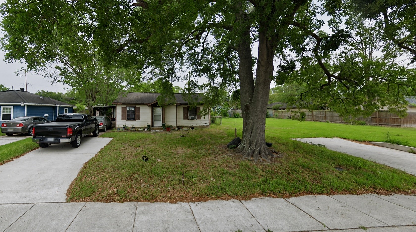 621 Kansas Street Property Photo 1