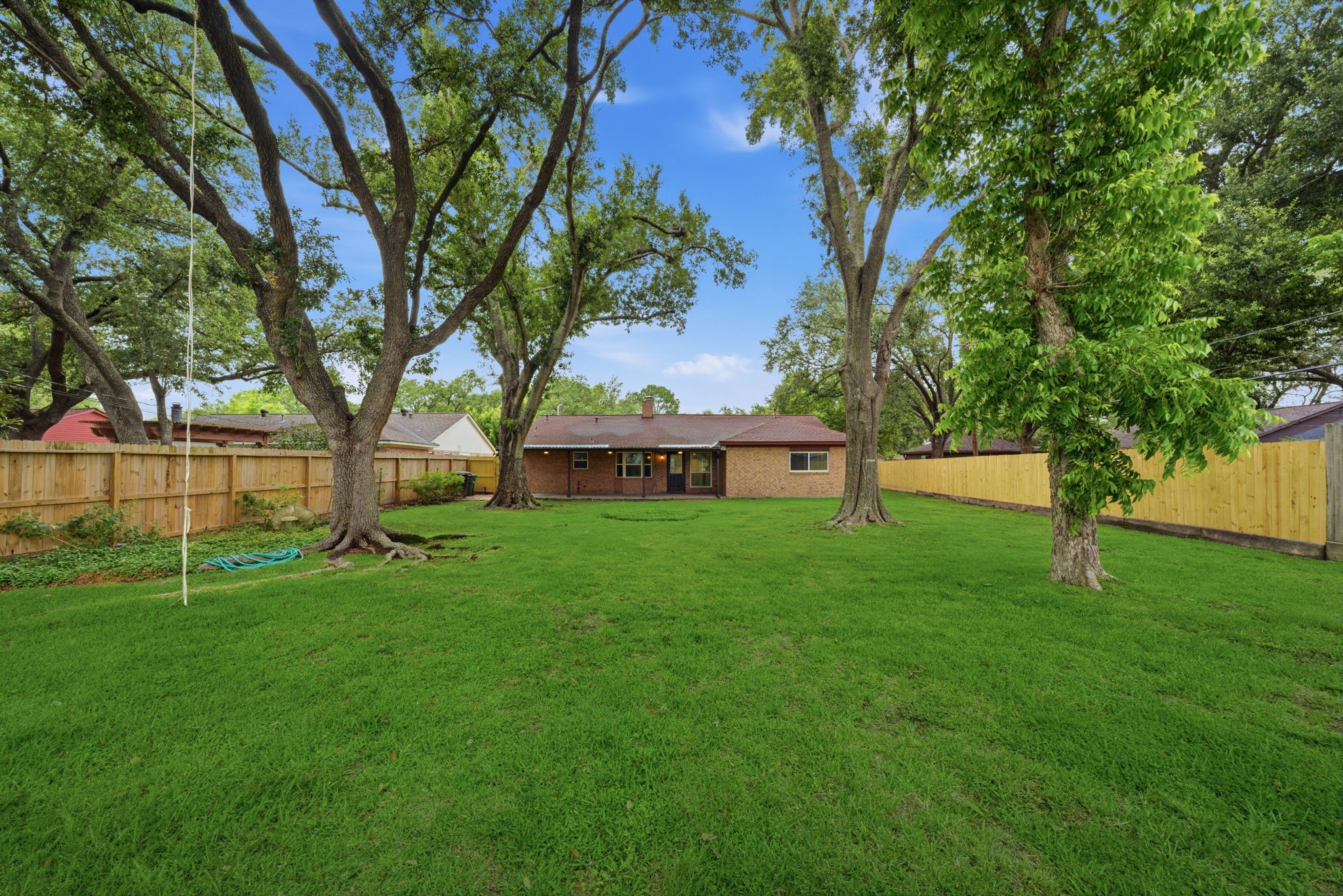 10311 Westray Street Property Photo 8