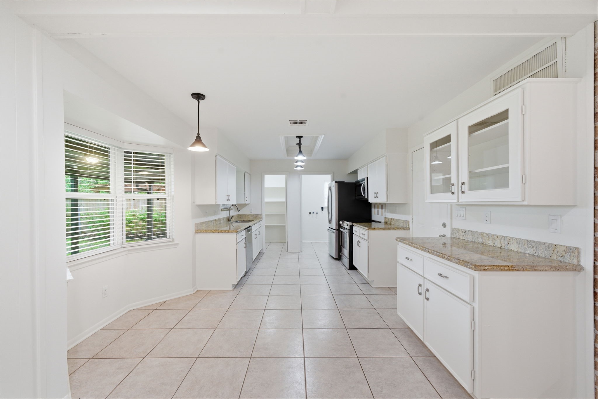 10311 Westray Street Property Photo 12