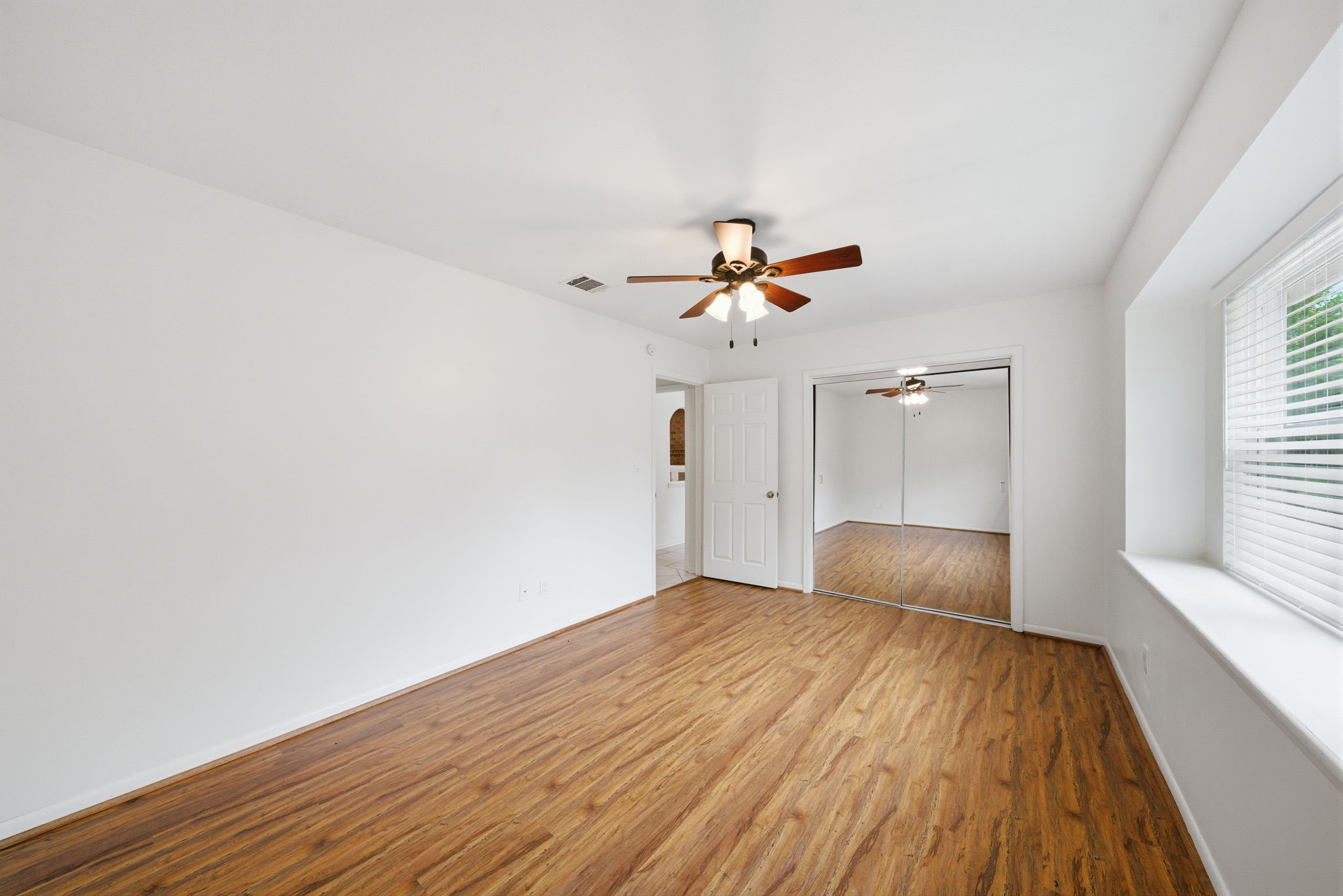 10311 Westray Street Property Photo 32