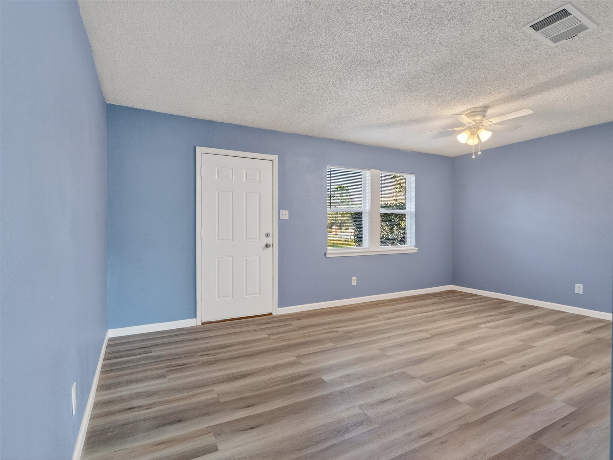 2613 Timber Drive Property Photo 12