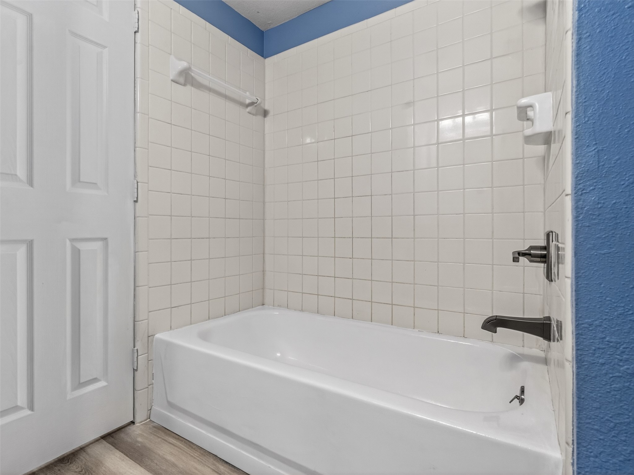2613 Timber Drive Property Photo 17