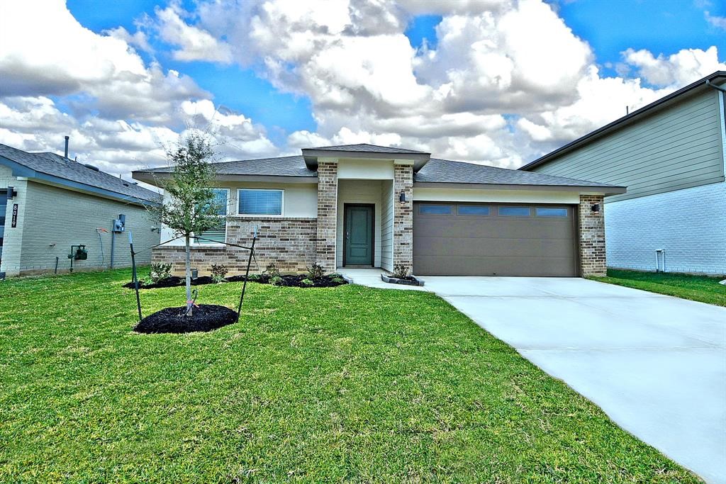 722 Silver Kettle Drive Property Photo 1