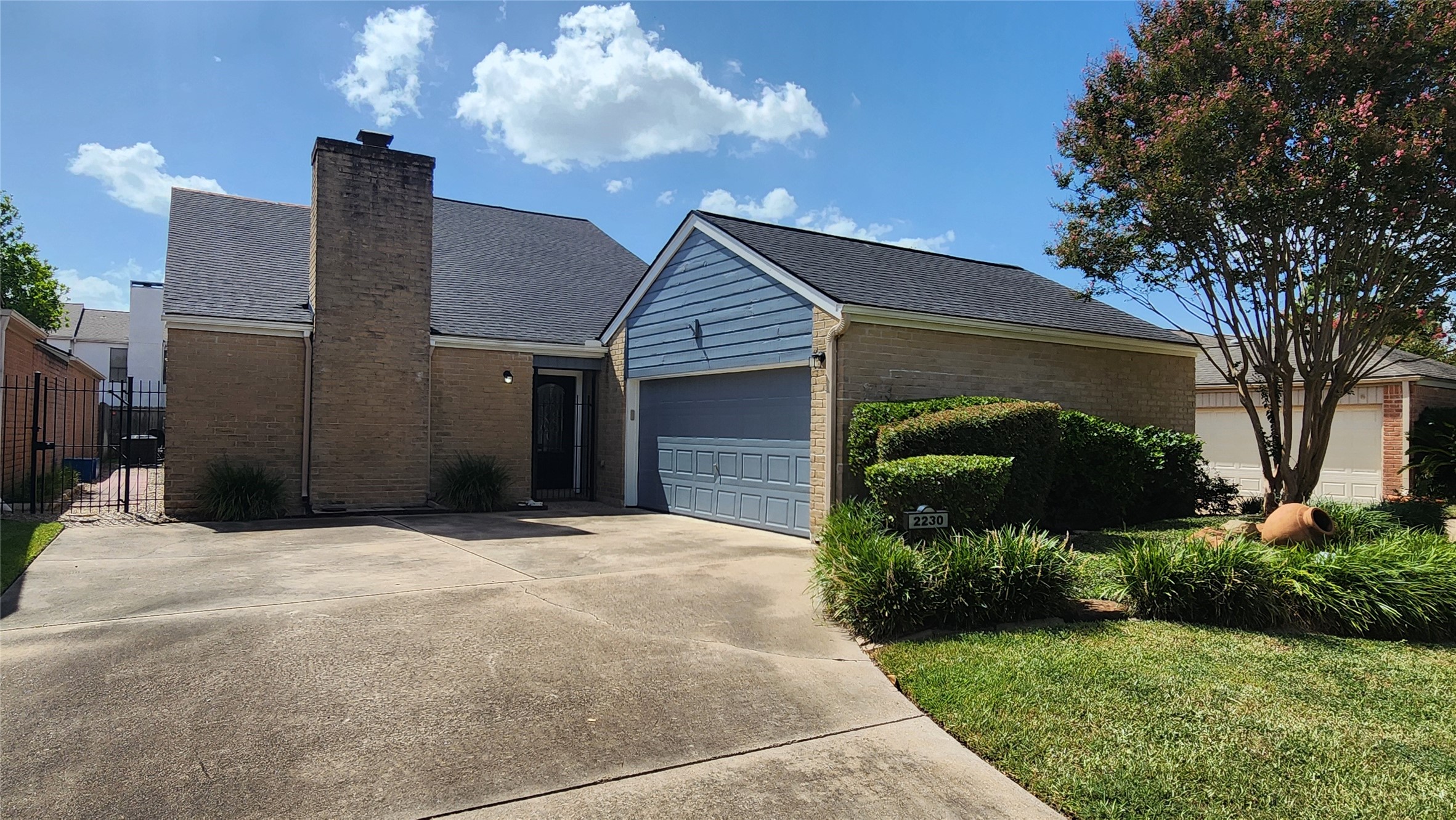 2230 Ashford Hollow Lane Property Photo 1