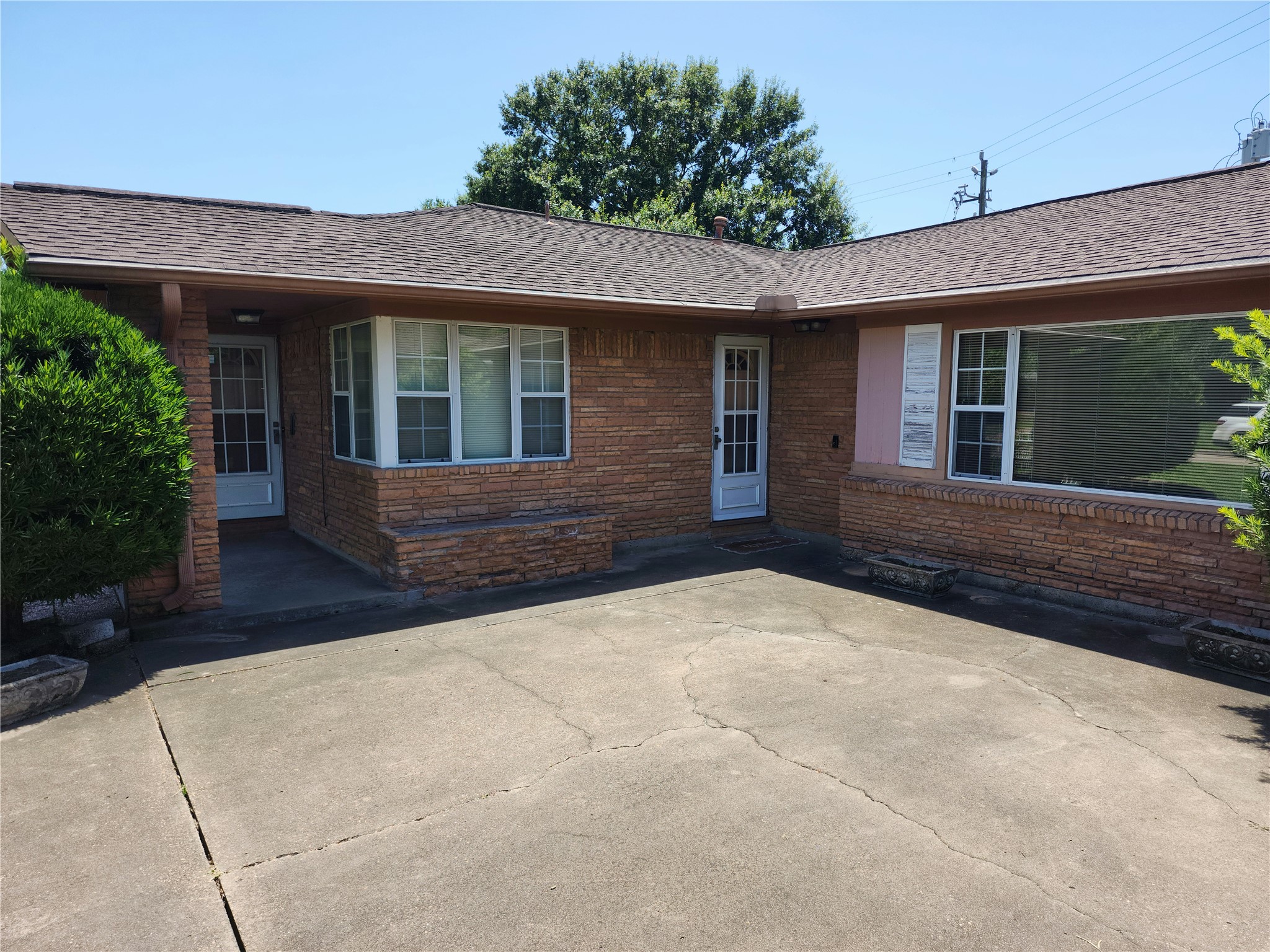 11319 Walk Drive Property Photo 2
