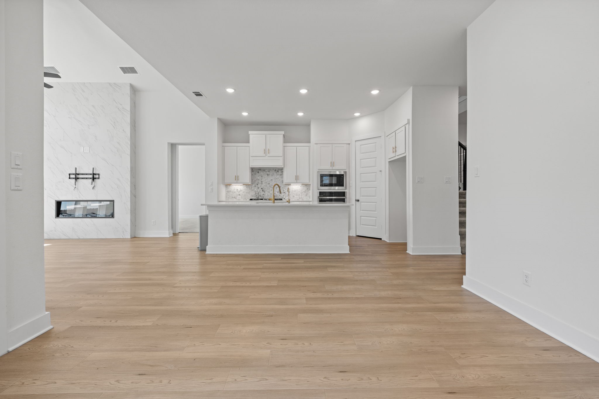 9211 Fury Landing Lane Property Photo 16