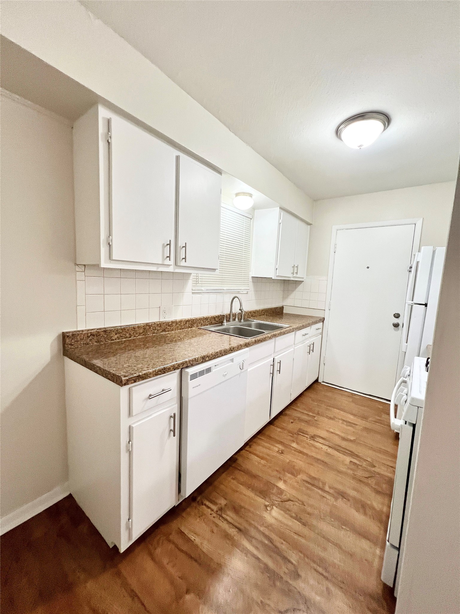 2400 5th Street 8 Property Photo 5