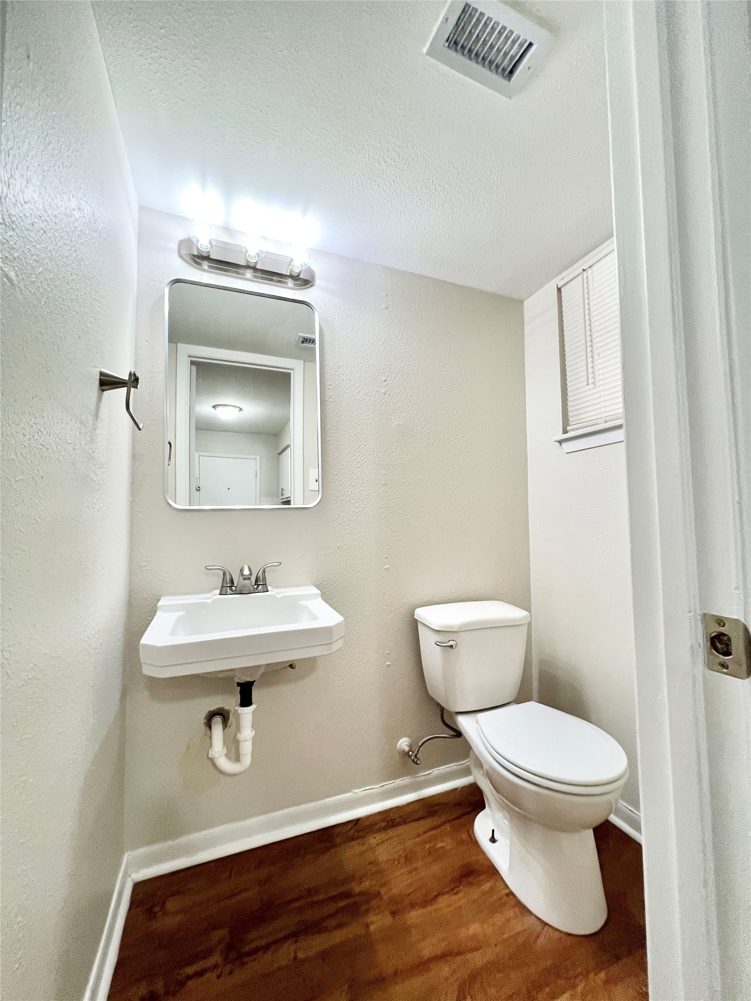 2400 5th Street 8 Property Photo 7