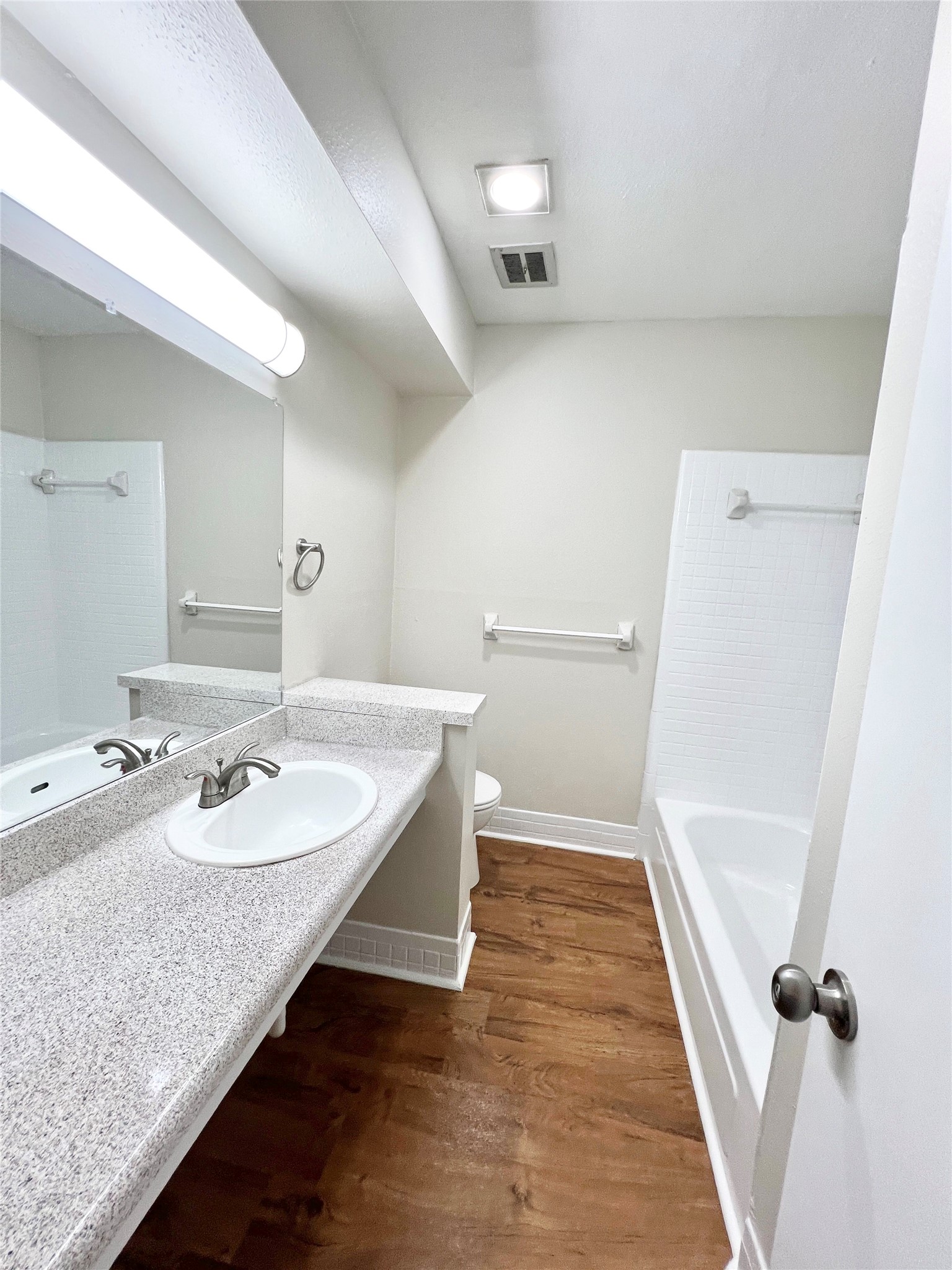 2400 5th Street 8 Property Photo 12