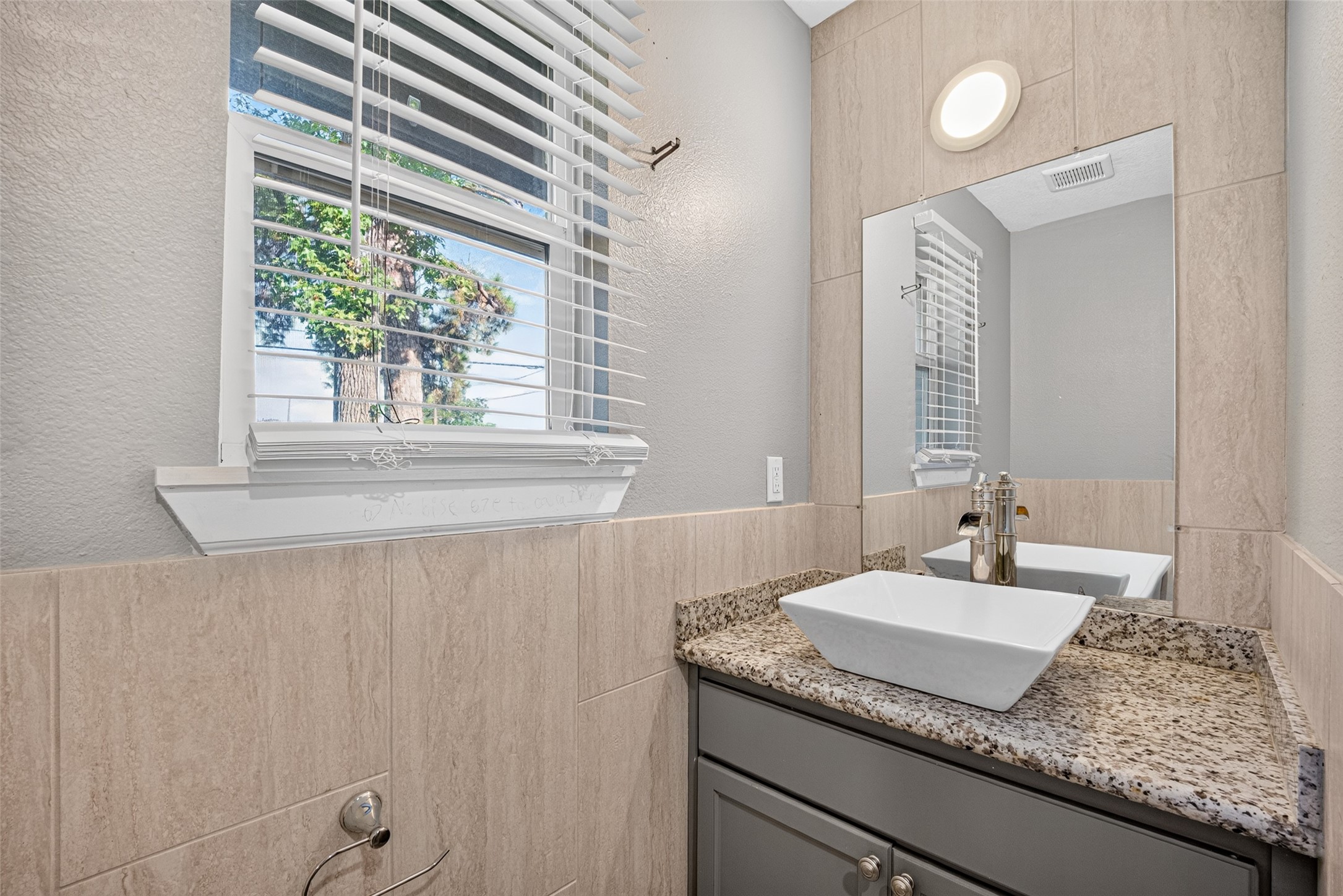 627 West Drive Property Photo 32