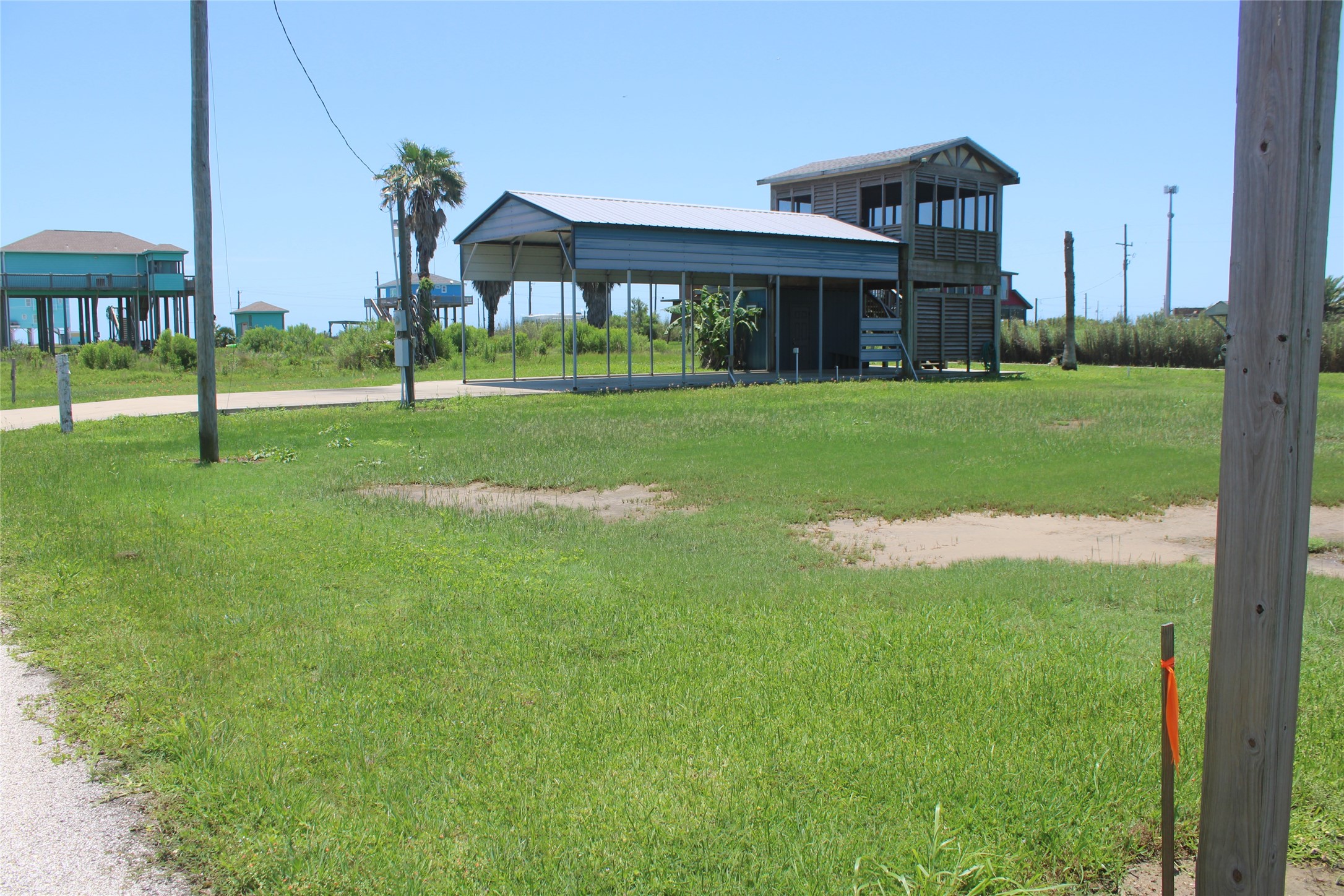 1051 Van Sant Property Photo 2