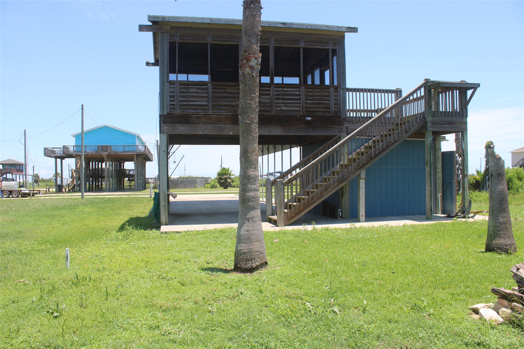 1051 Van Sant Property Photo 3