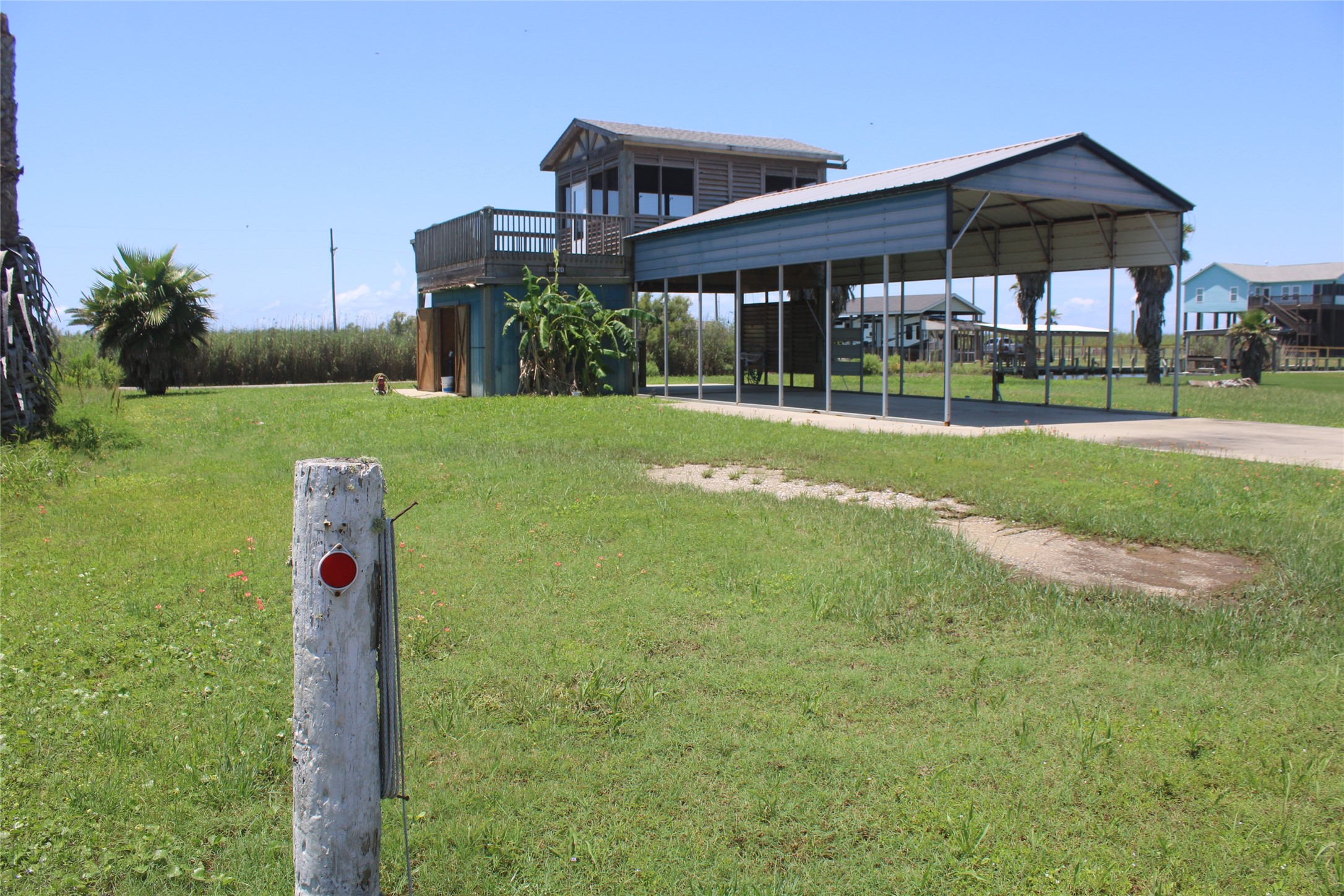 1051 Van Sant Property Photo 5