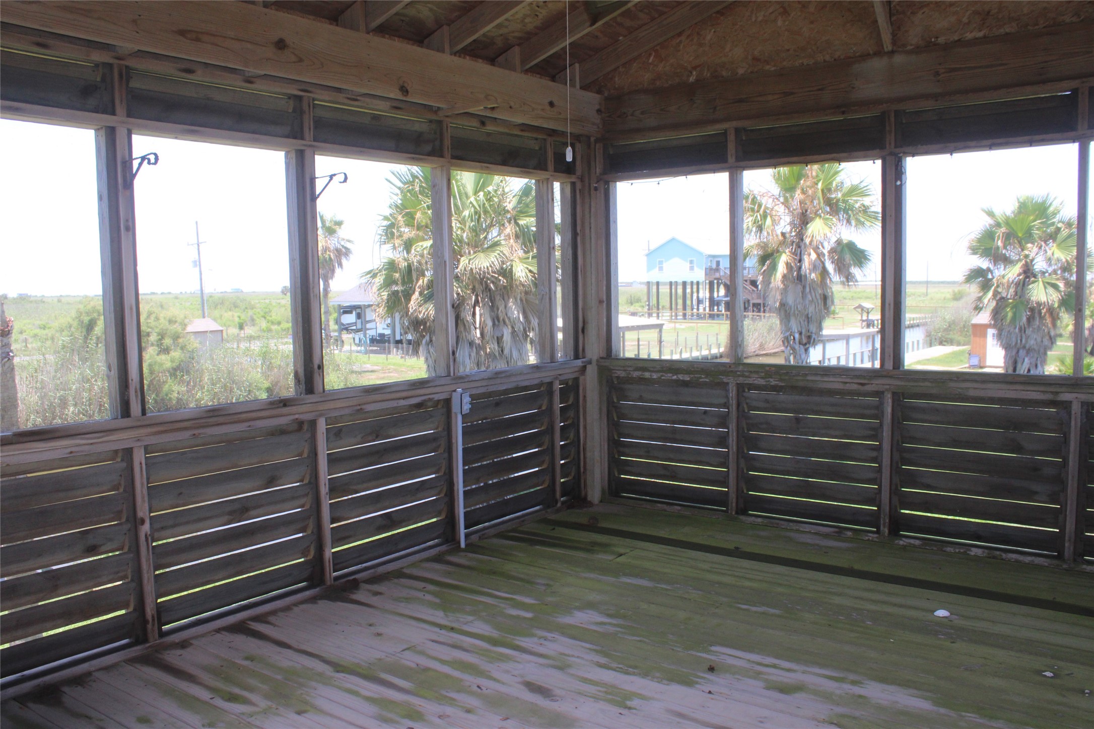 1051 Van Sant Property Photo 9