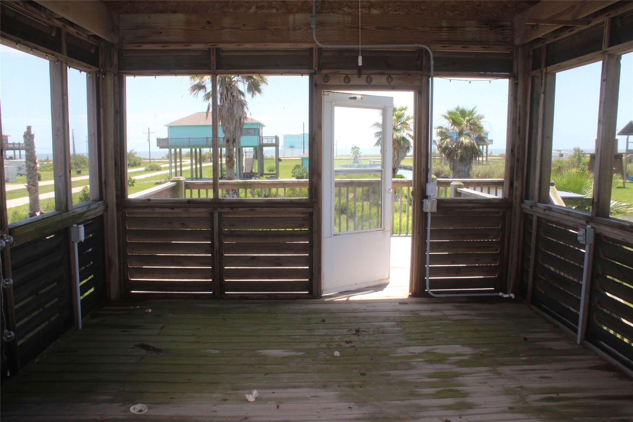 1051 Van Sant Property Photo 11
