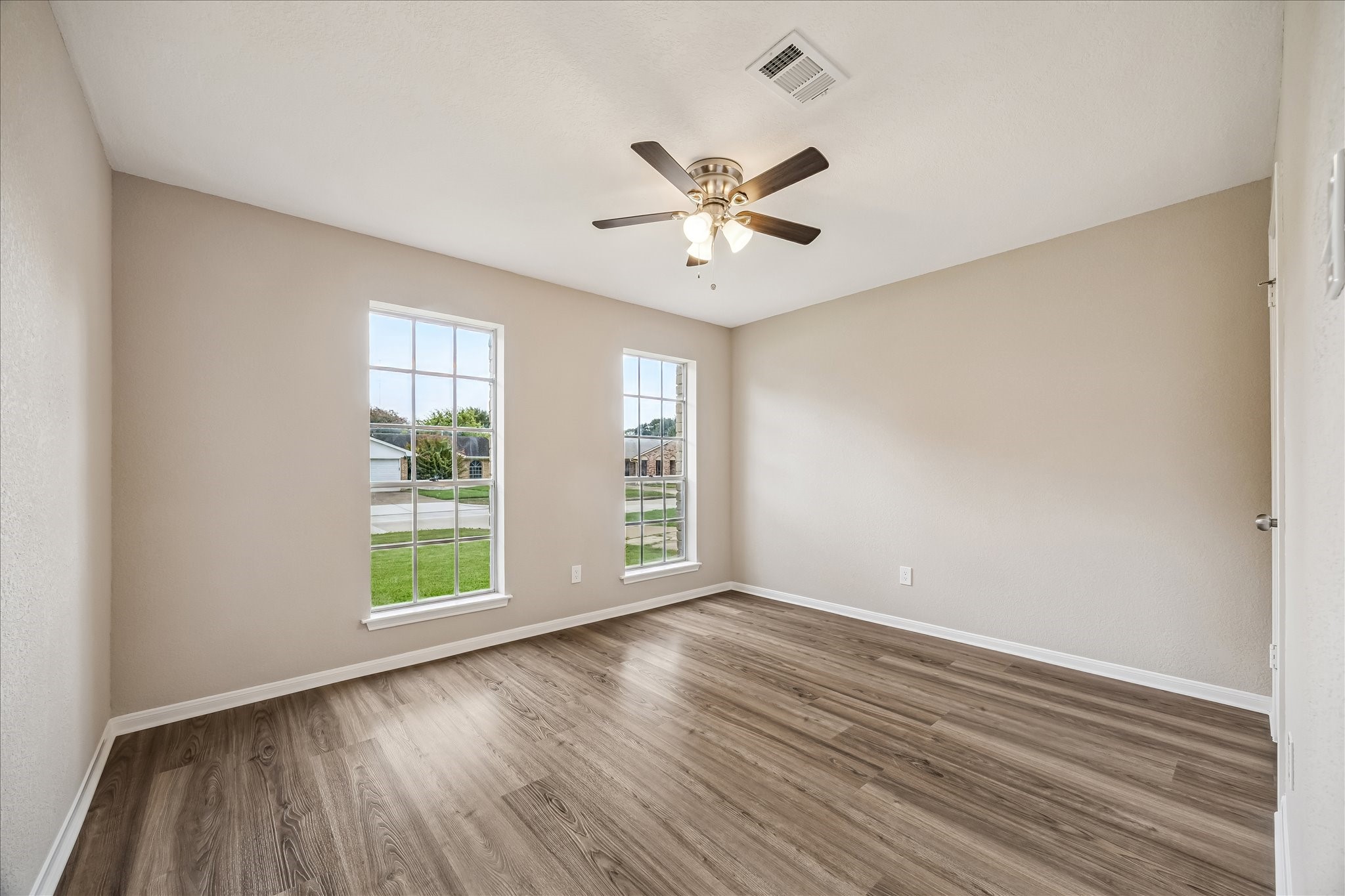 3114 Mission Valley Drive Property Photo 10