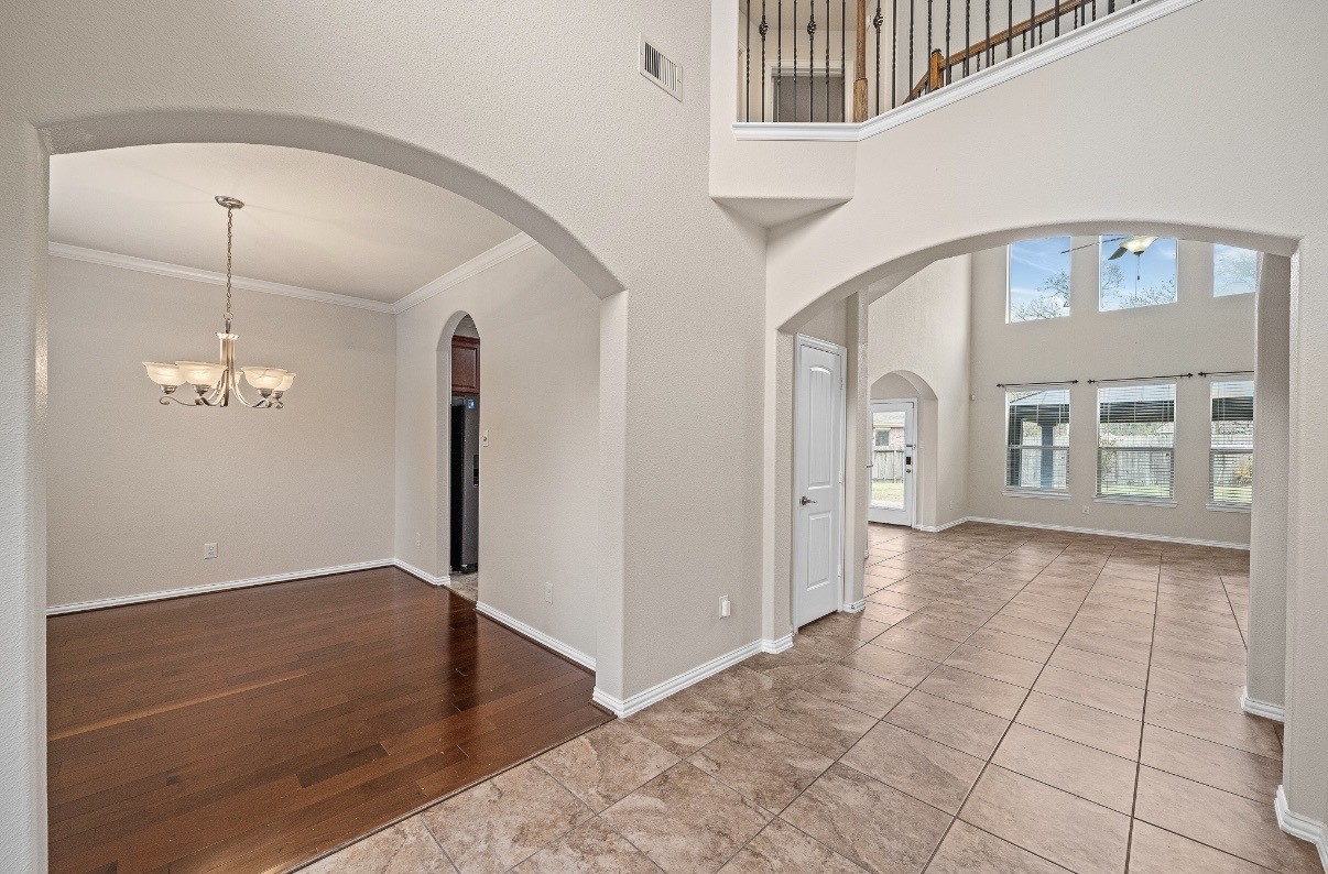 20801 Sheridan Heights Lane Property Photo 5