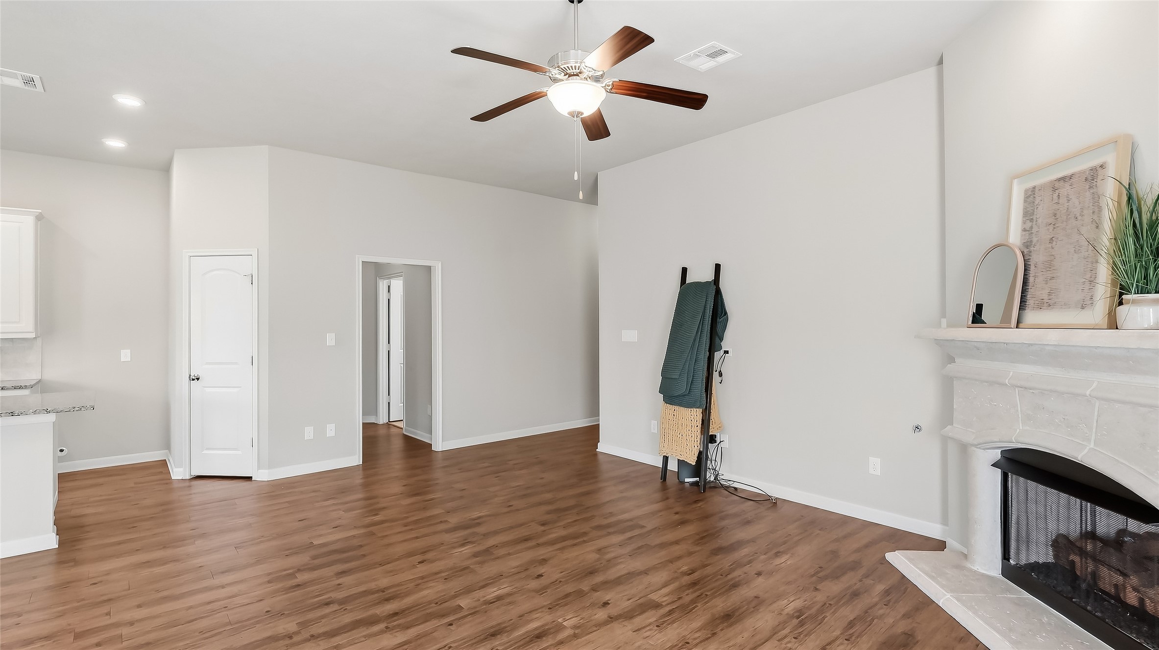 4142 Shallow Creek Loop Property Photo 9