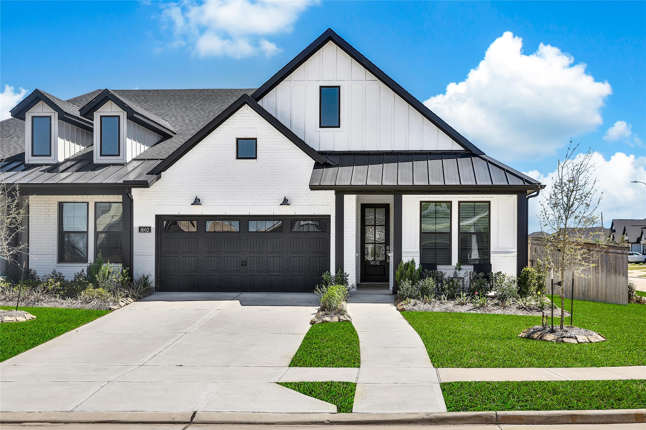 1602 Harvest Lake Drive Property Photo