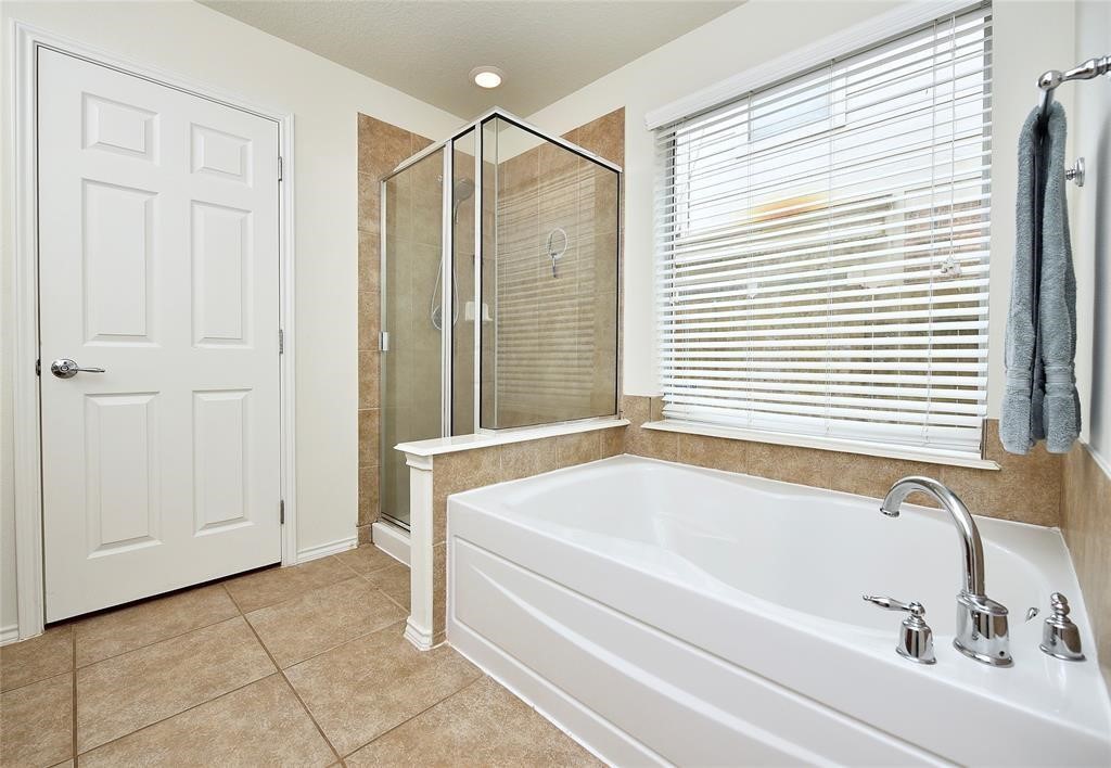 7215 Ravenswood Property Photo 16