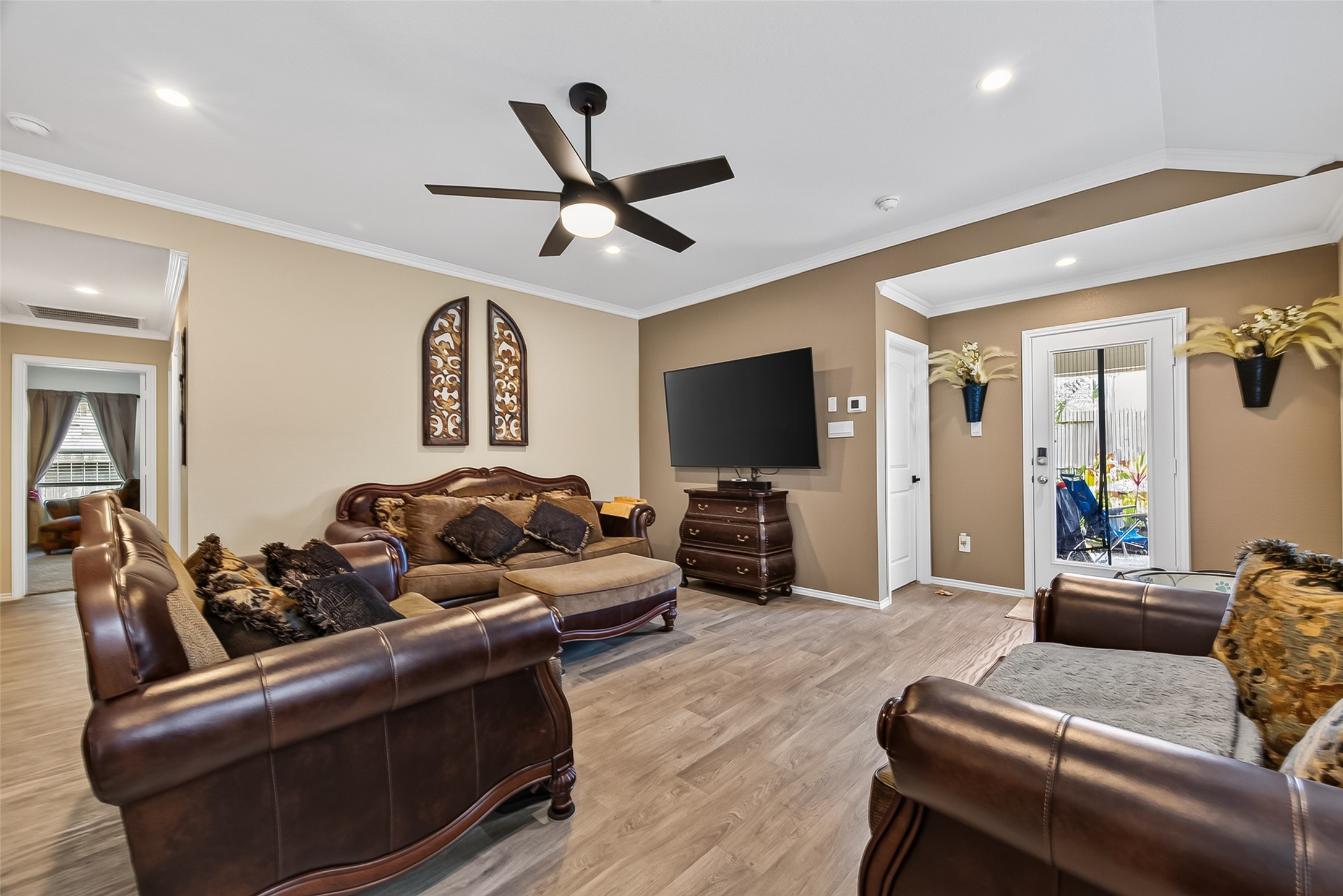 14319 Rain Drive Property Photo 8