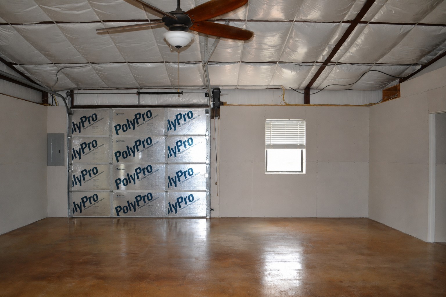211 Ringtail Road Property Photo 5