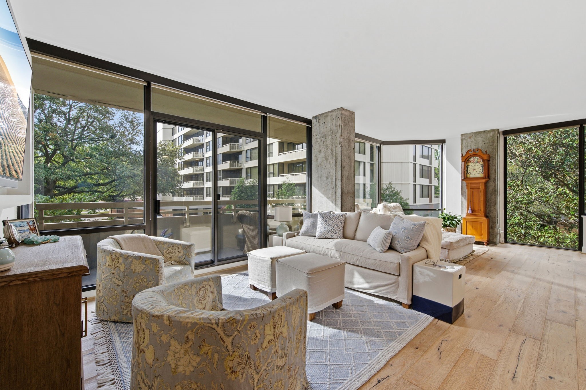 14 Greenway Plaza 2p Property Photo 11