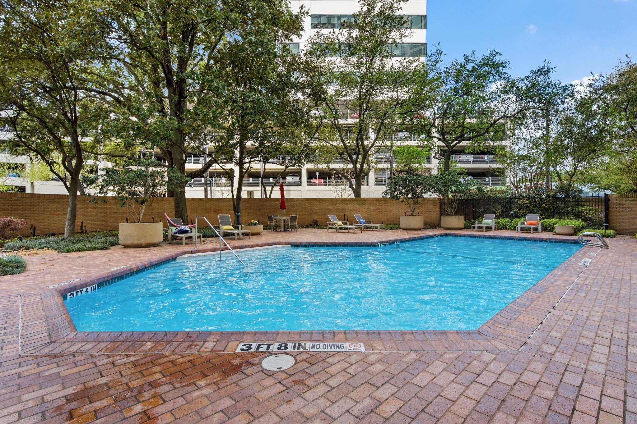 14 Greenway Plaza 2p Property Photo 27