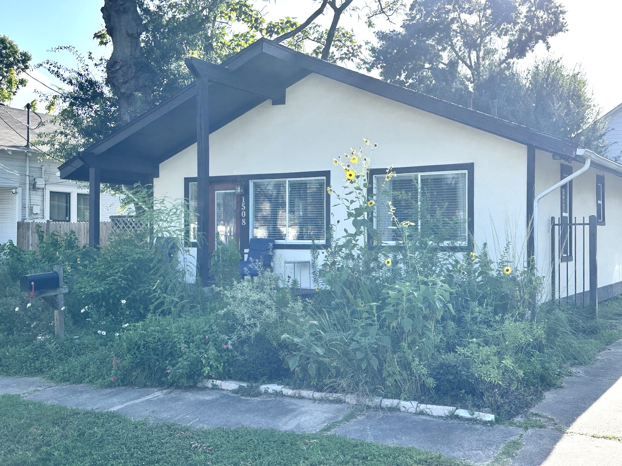 1508 Lawrence Street Property Photo 3