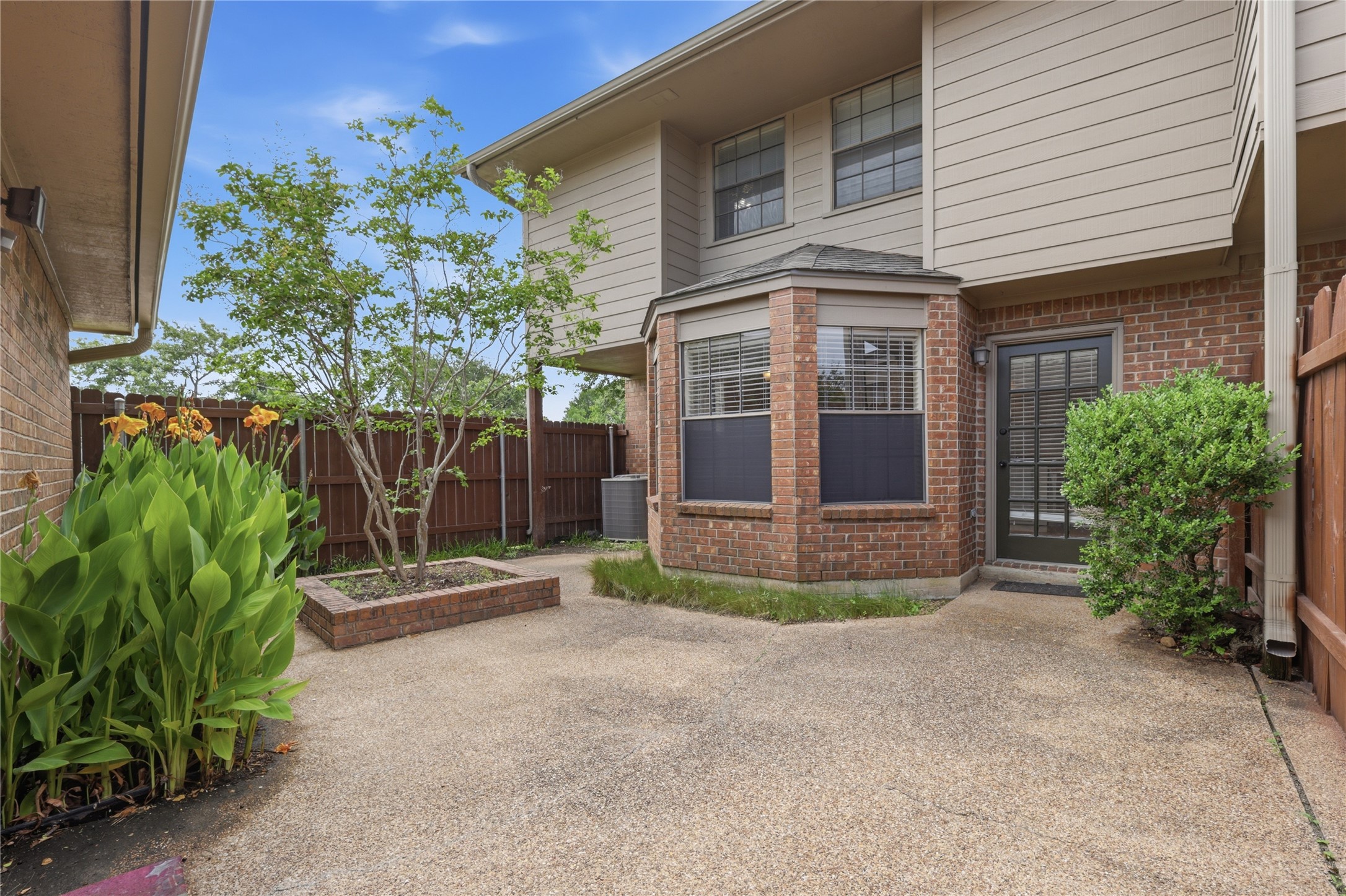 2400 Longmire Drive 105 Property Photo 18