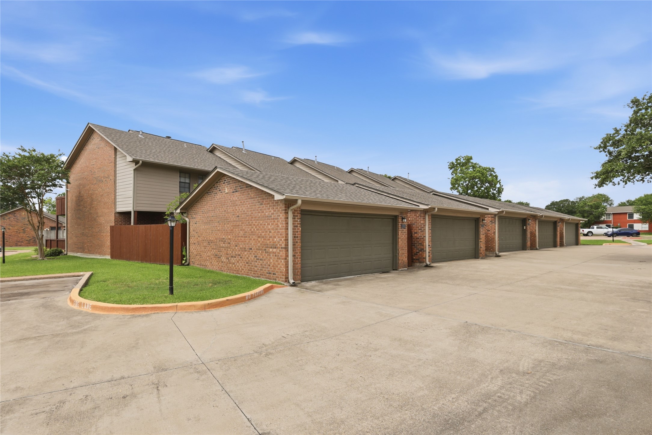 2400 Longmire Drive 105 Property Photo 19