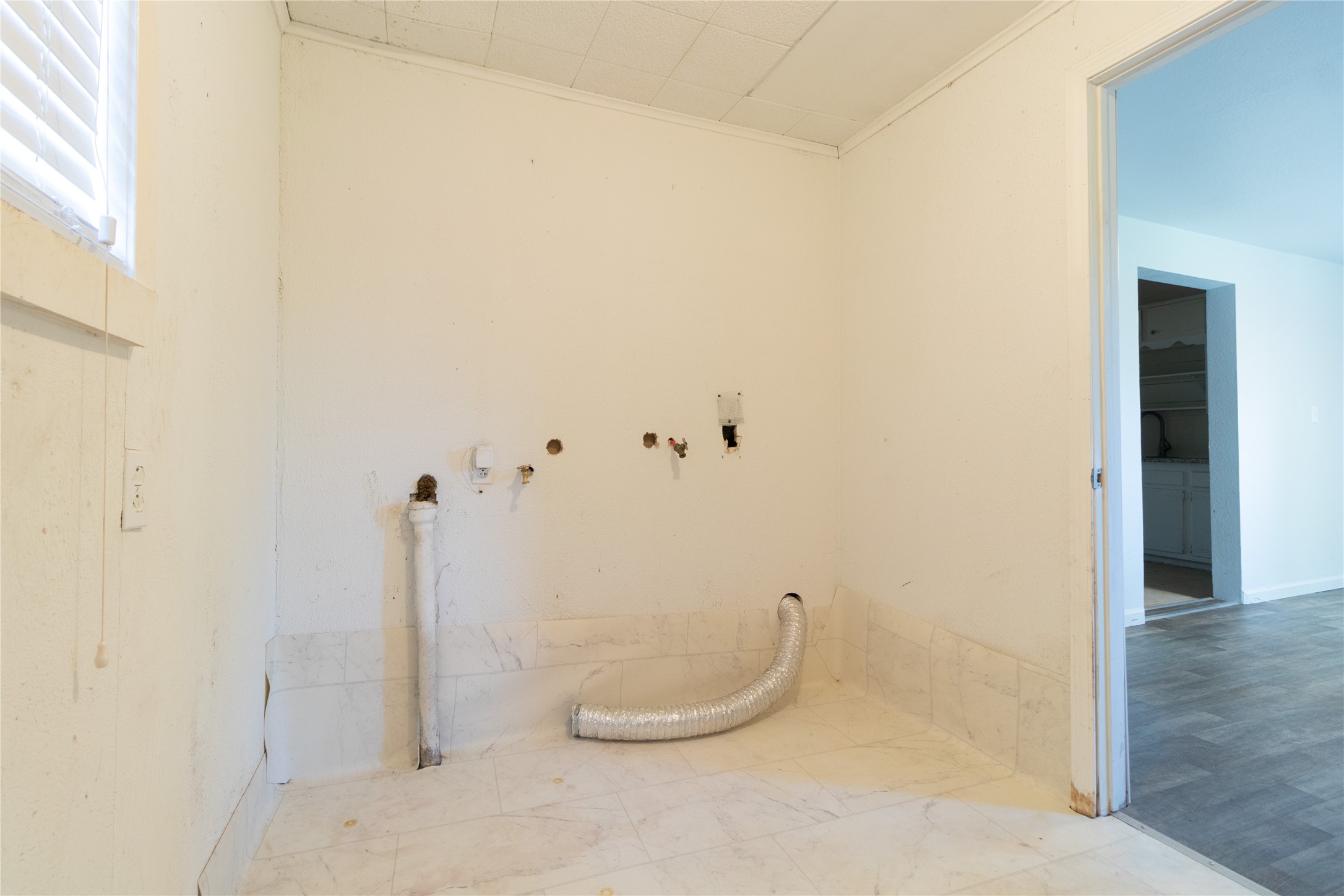 4425 Harding Drive Property Photo 10