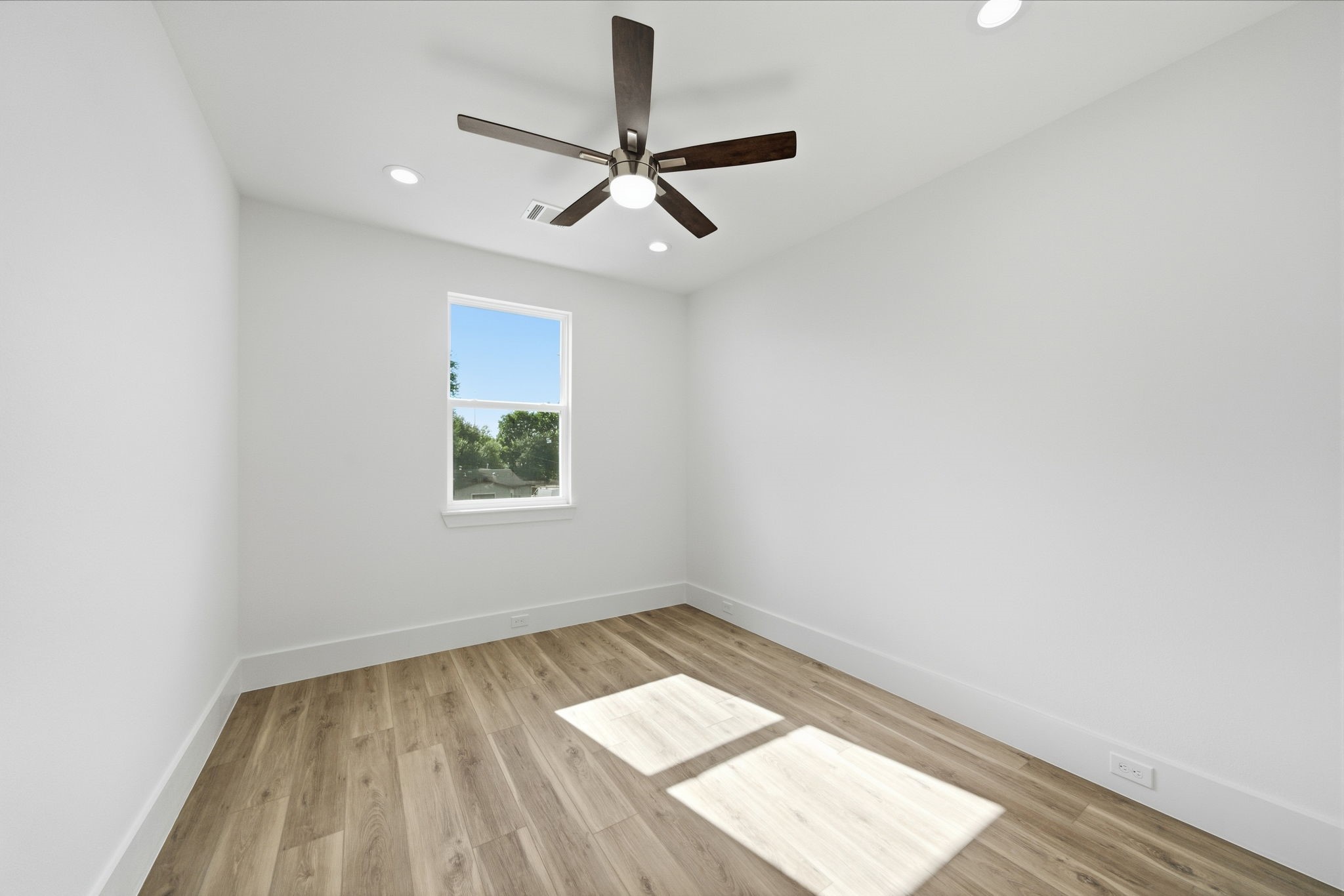 6511 Narcissus Street A Property Photo 22