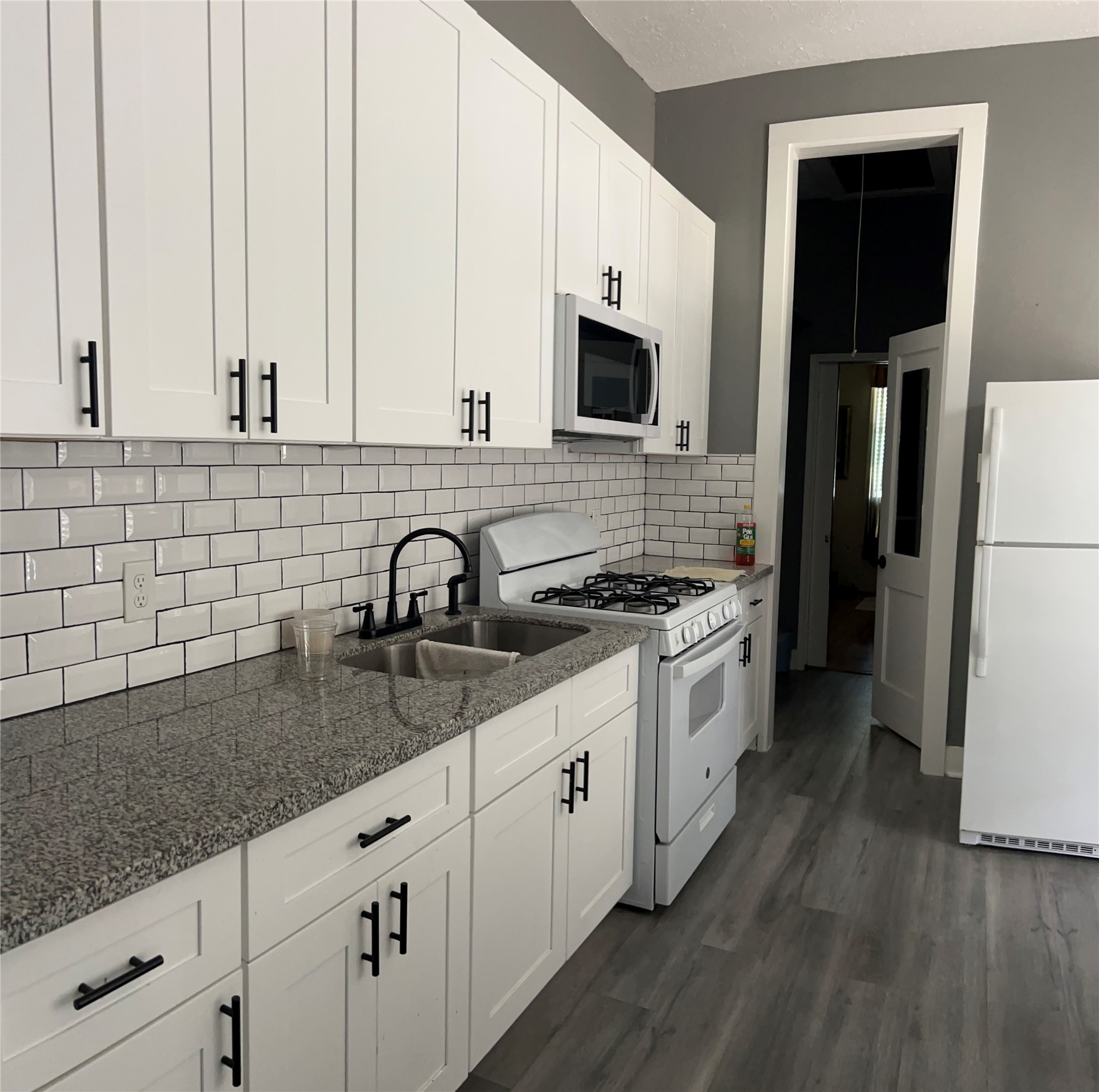 1233 Morris Street Property Photo 7